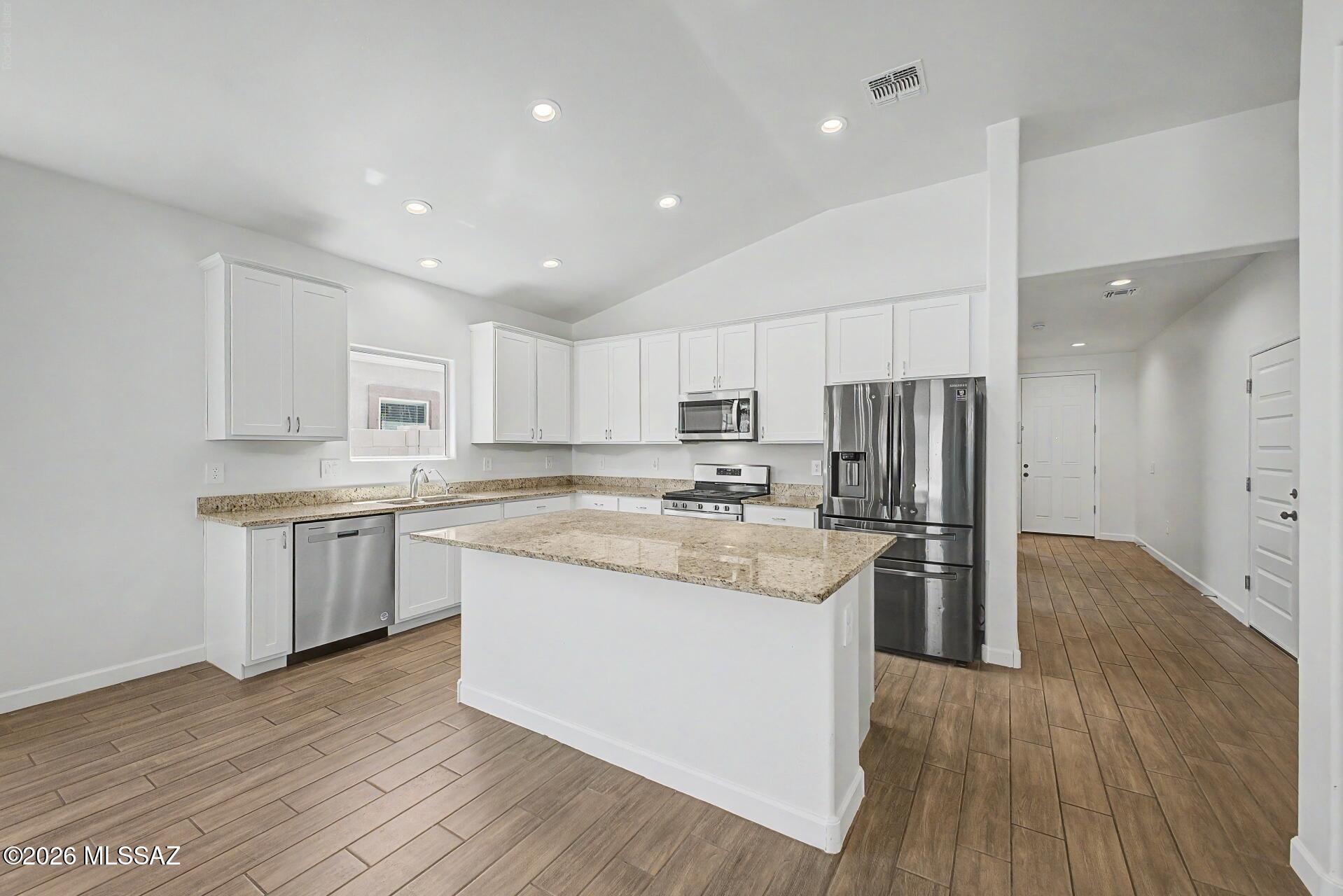Saguaro Bloom 7B - Residential