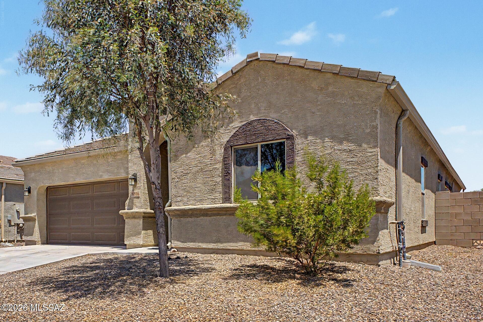 Saguaro Bloom 7B - Residential