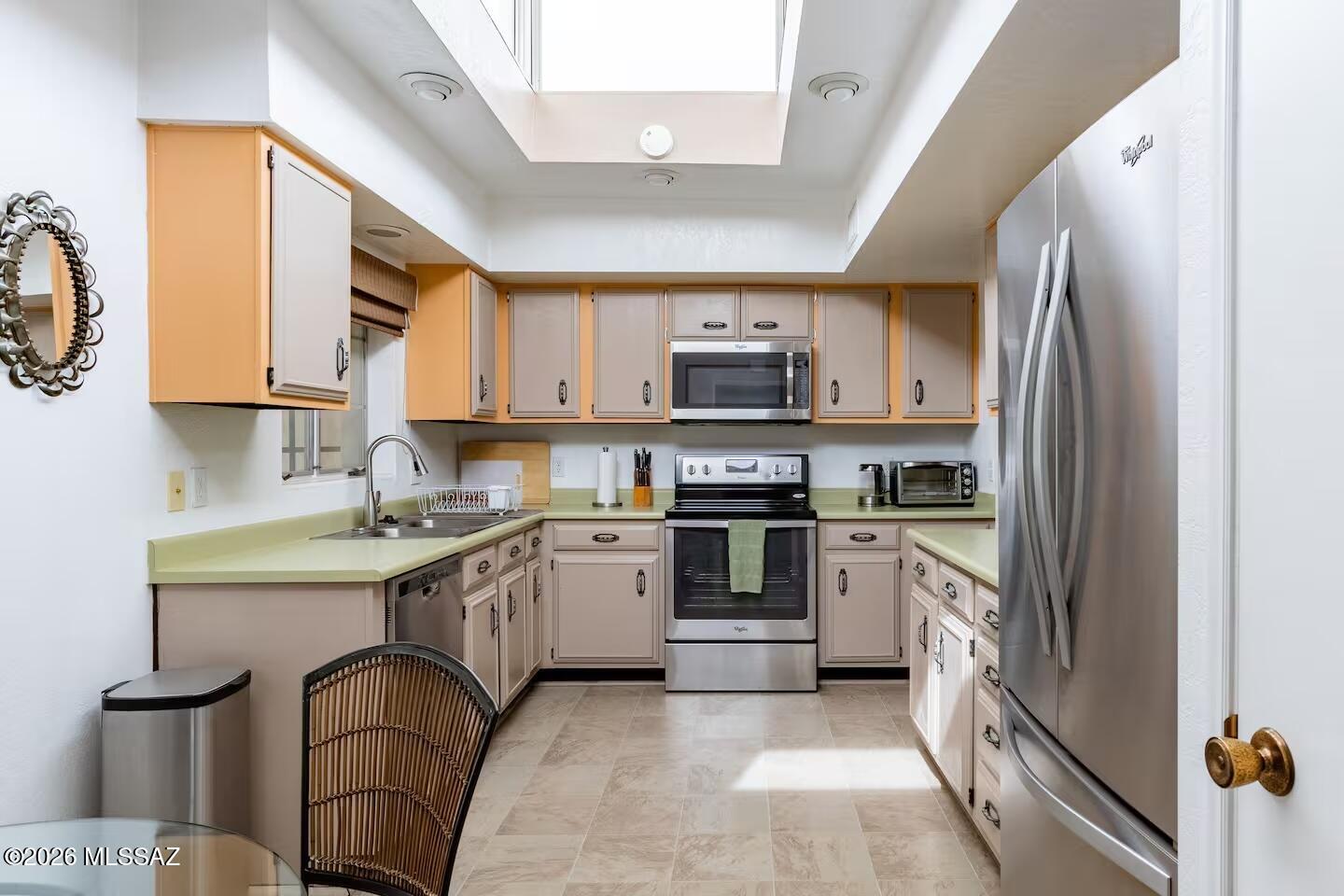 Catalina Pueblo (1-34) - Residential Lease