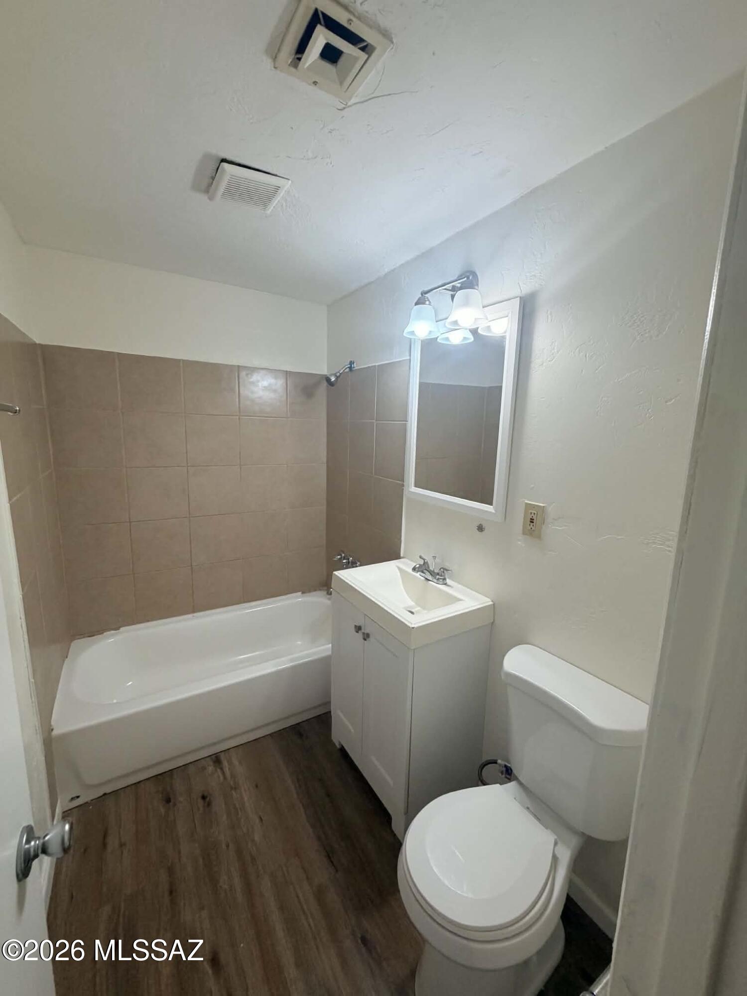 Granada Park Resub - Residential Lease