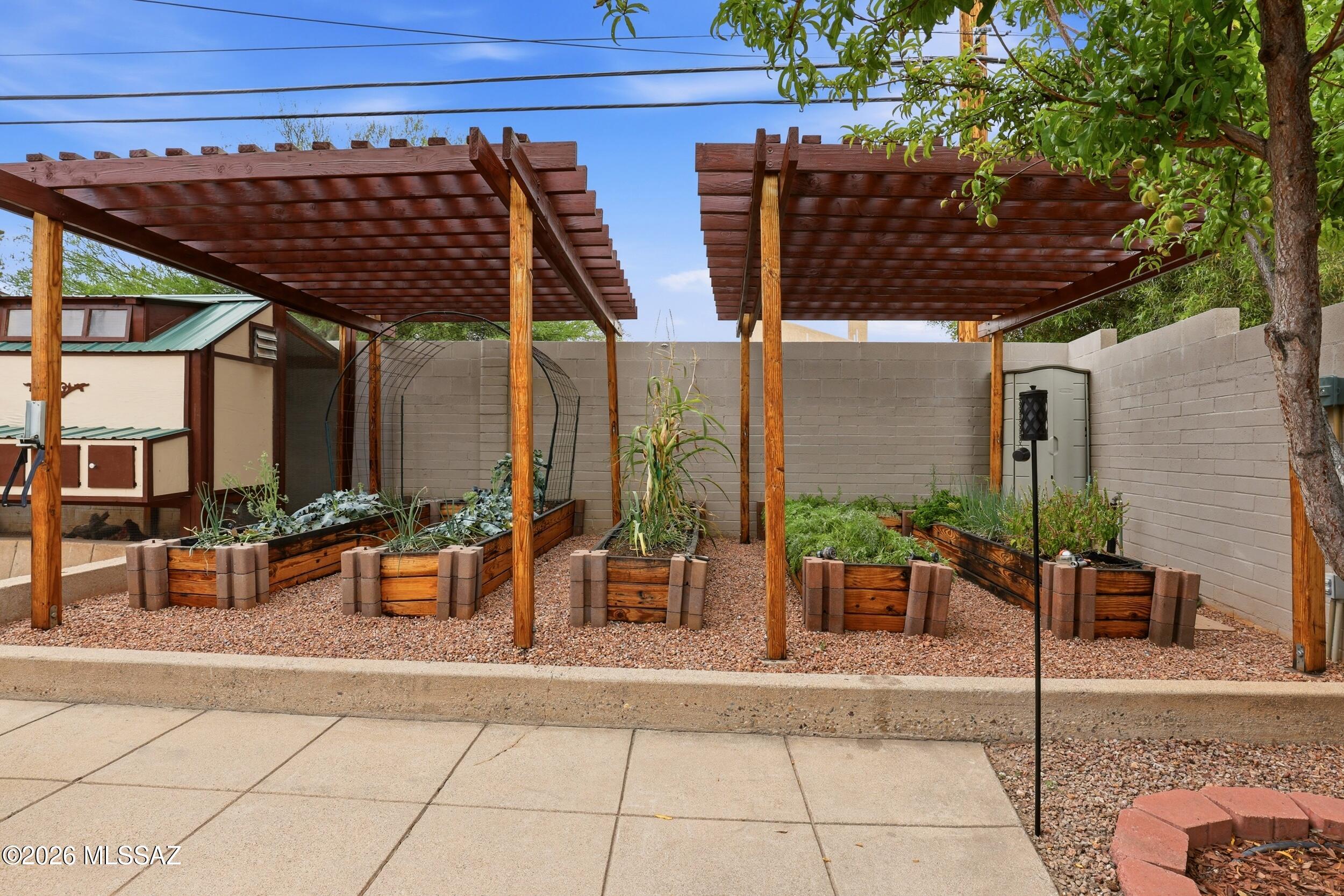 Vista Del Sahuaro - Residential