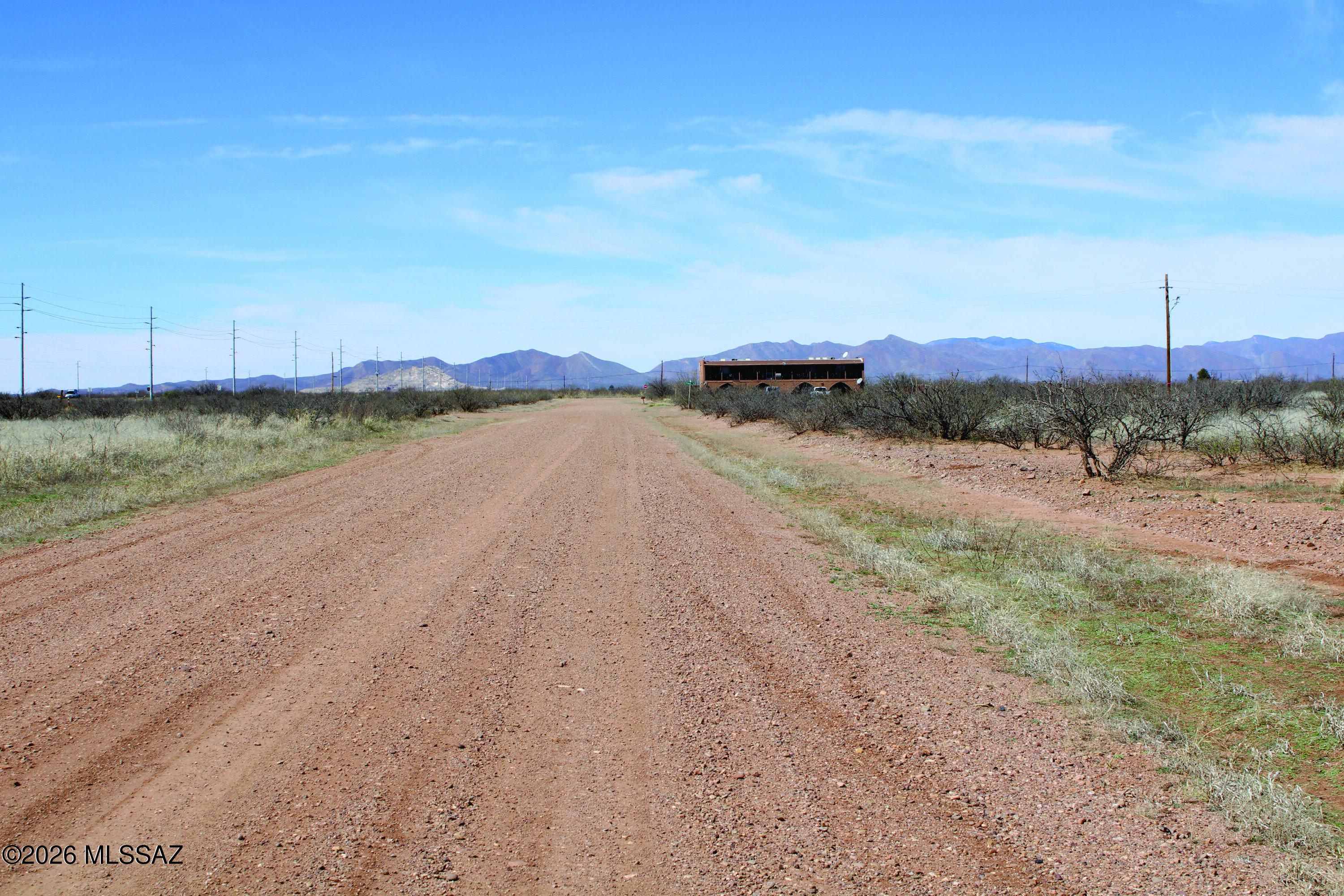 Level buildable lot with great access