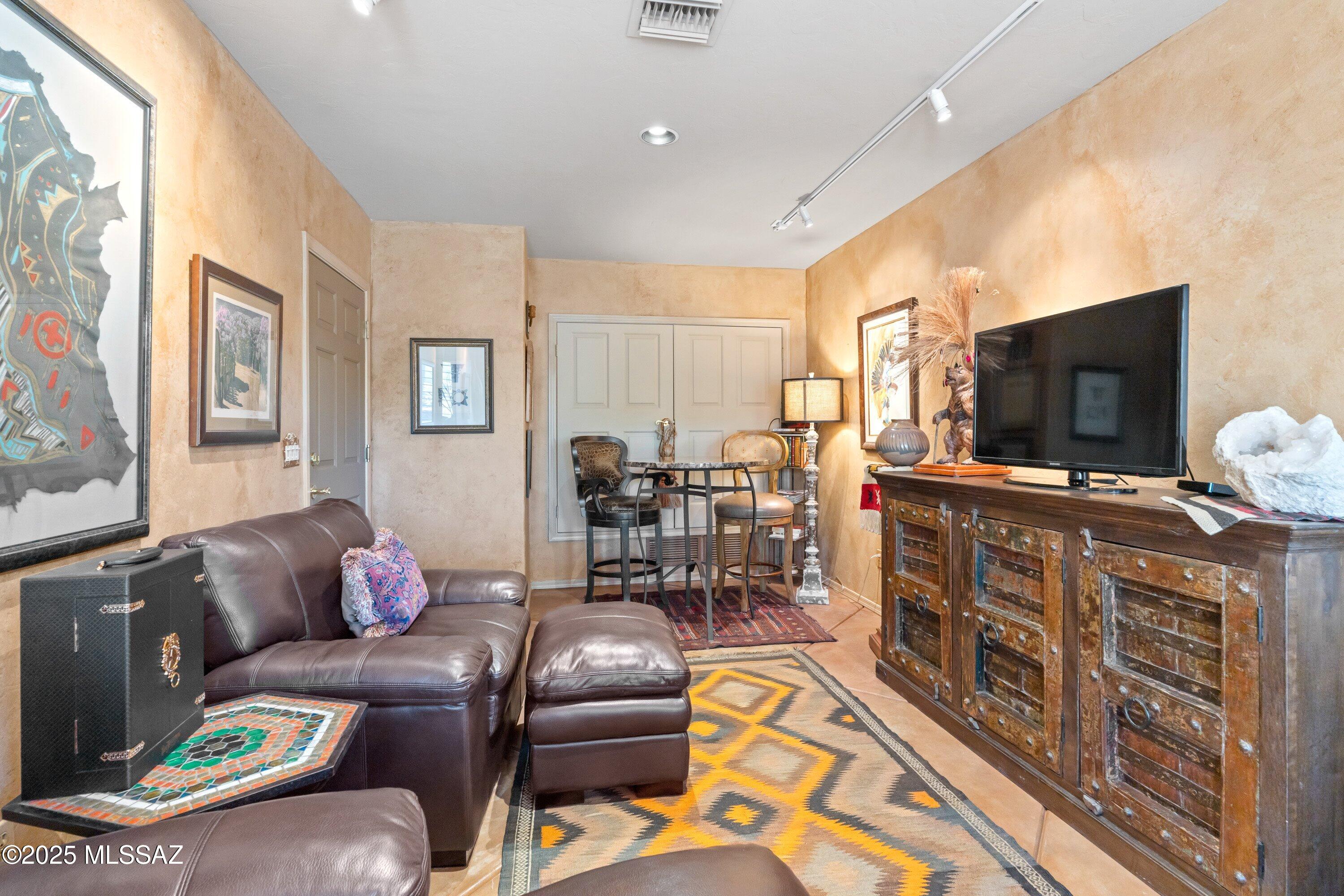 Rancho De Oro (1-43) - Residential