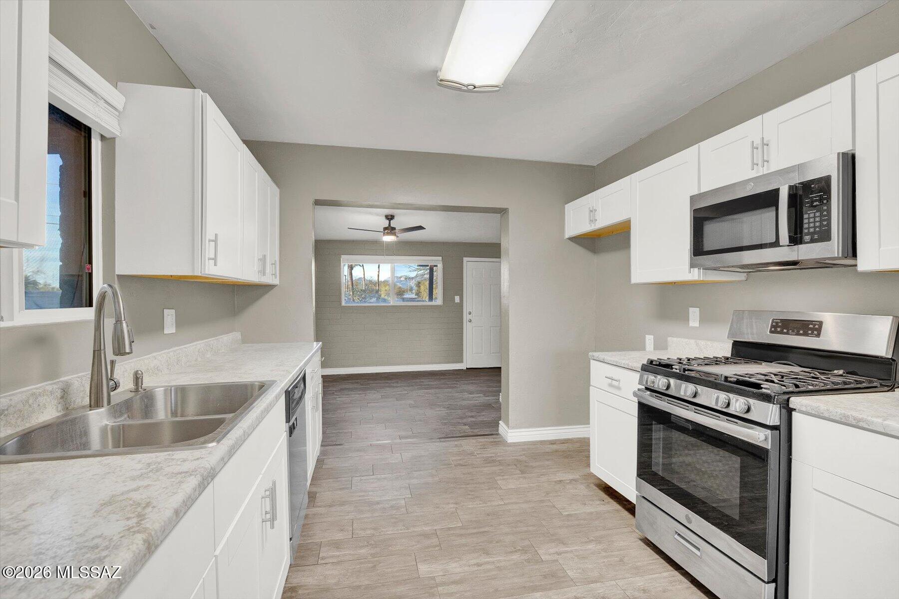 Parkway Terrace - Residential