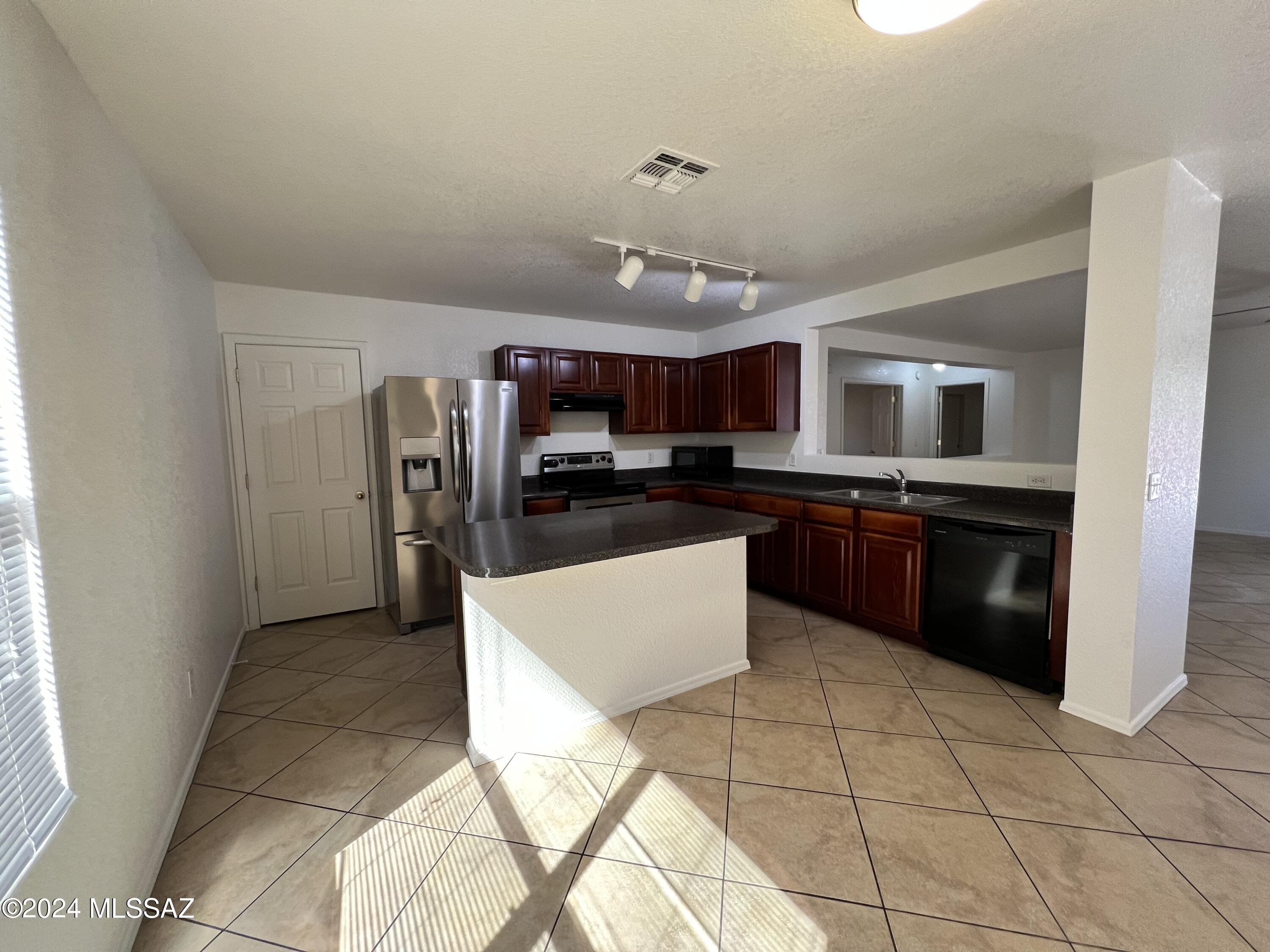 Rancho Agua Dulce (387- 781) - Residential Lease