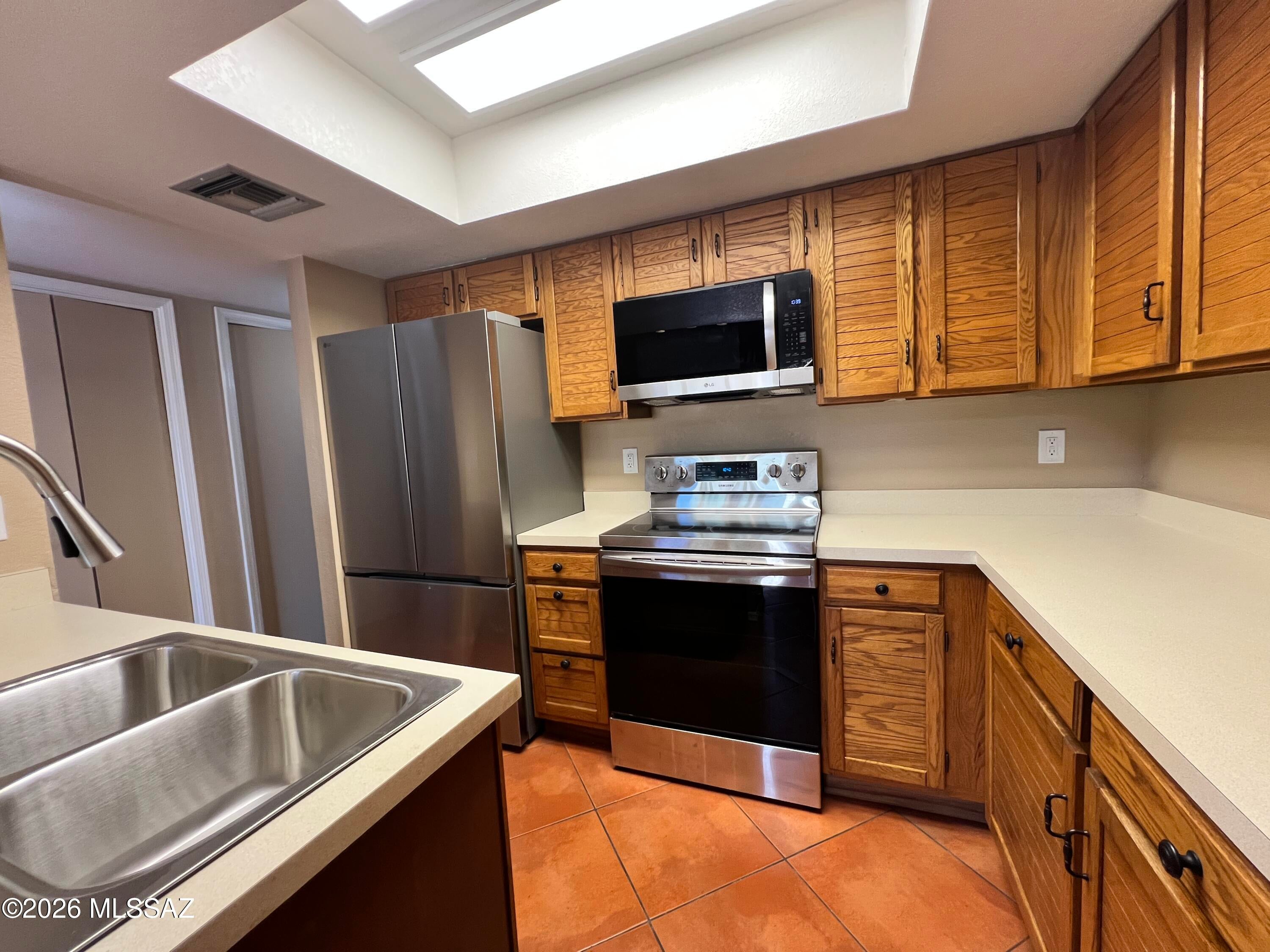 Coronado Ridge (1-258) - Residential Lease