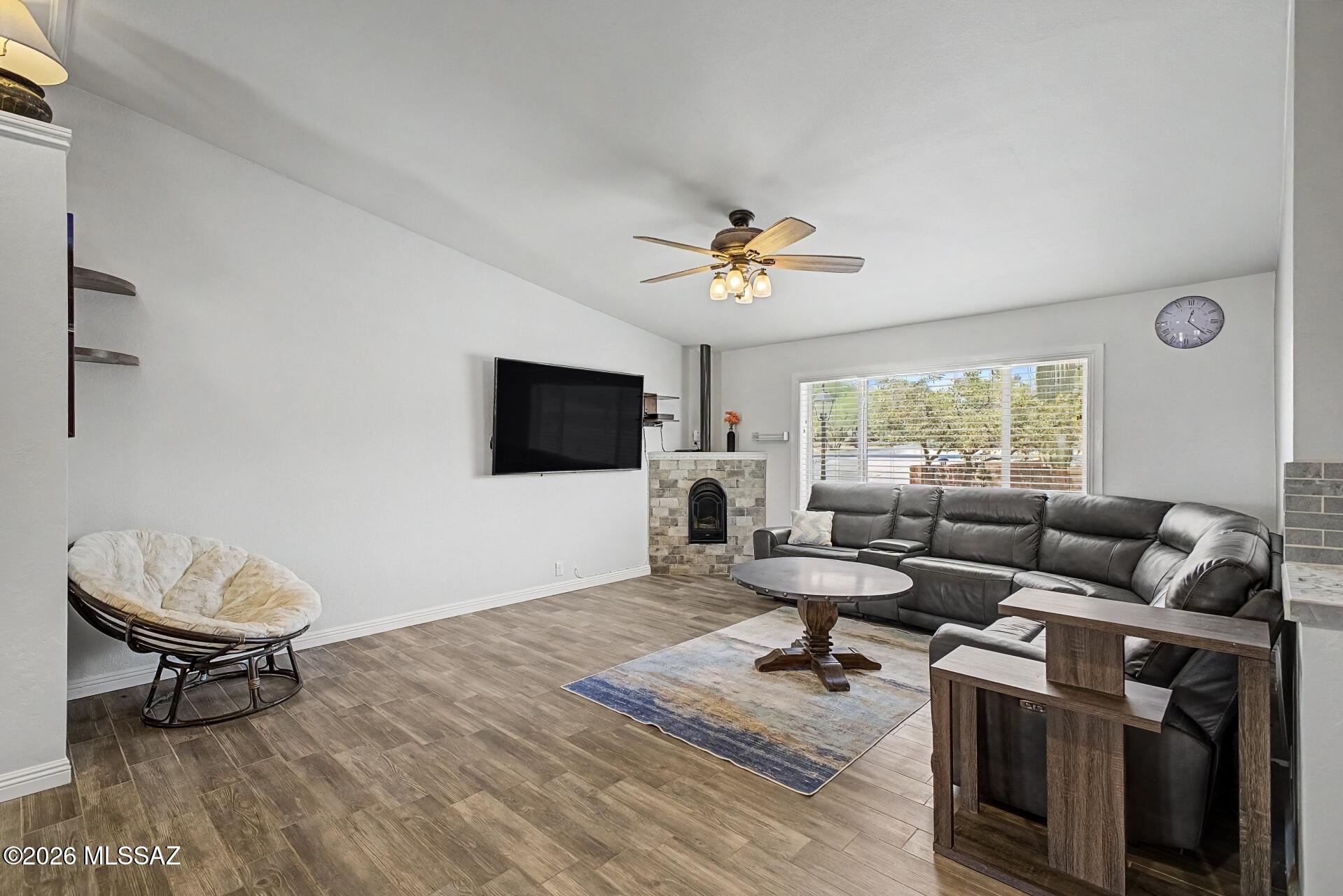 Rancho Feliz (442-647) - Residential