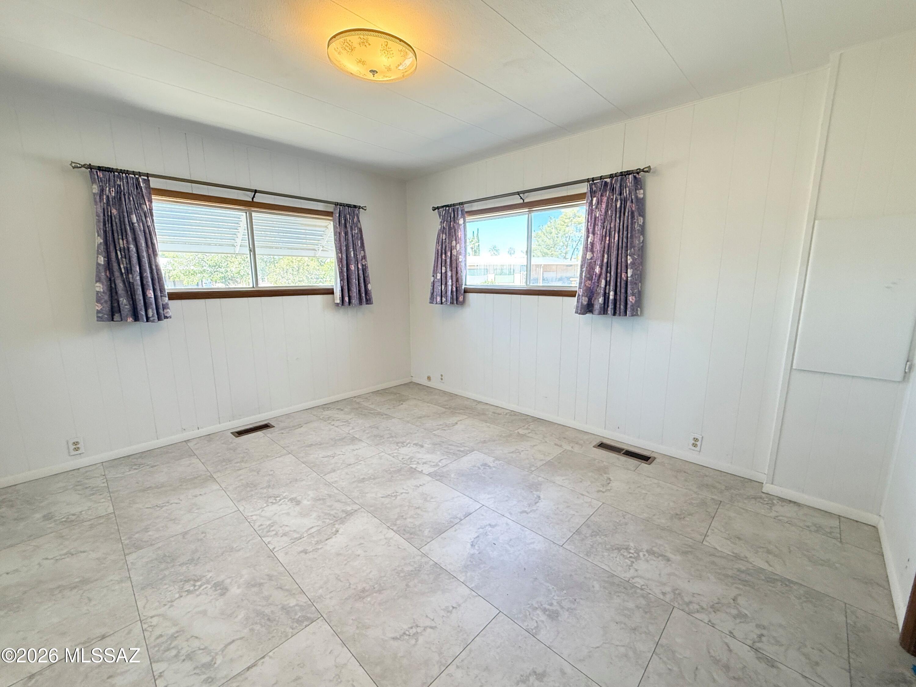 The Highlands (1 - 357) - Residential Lease