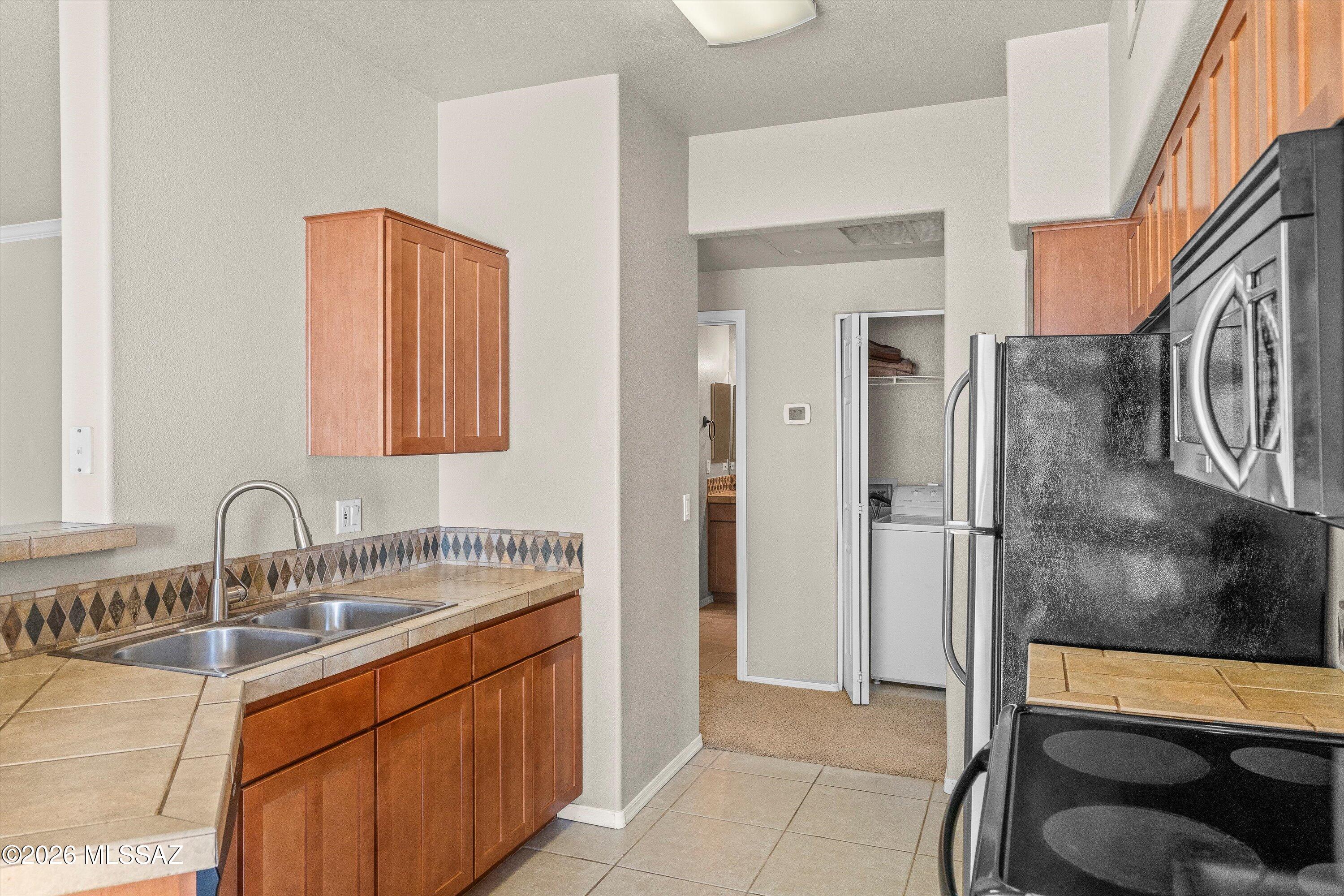 Pinnacle Canyon Condominium - Residential Lease