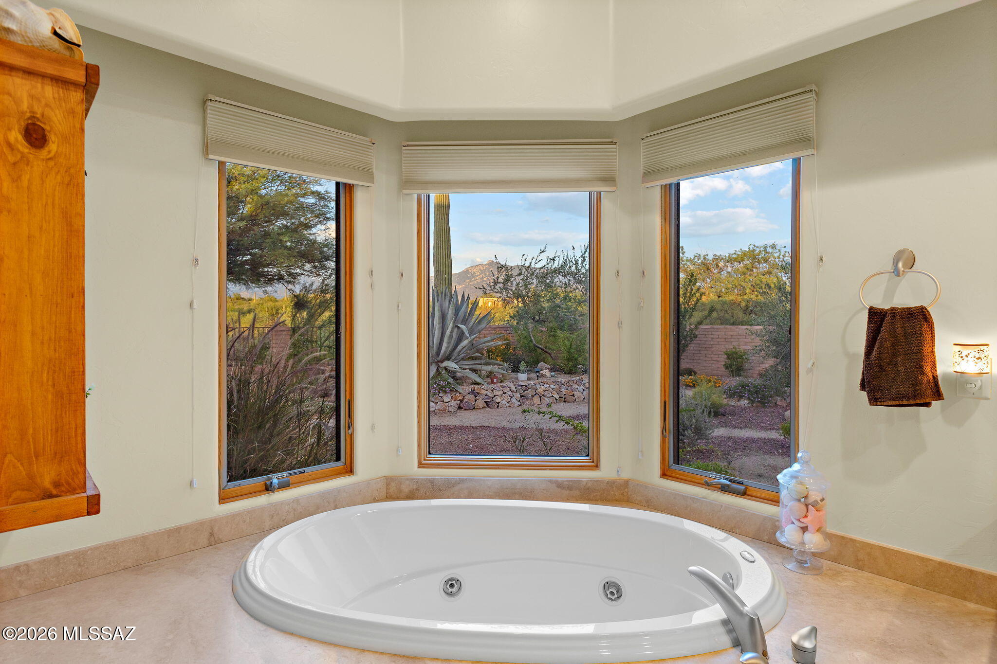 Coyote Creek (1-395) - Residential