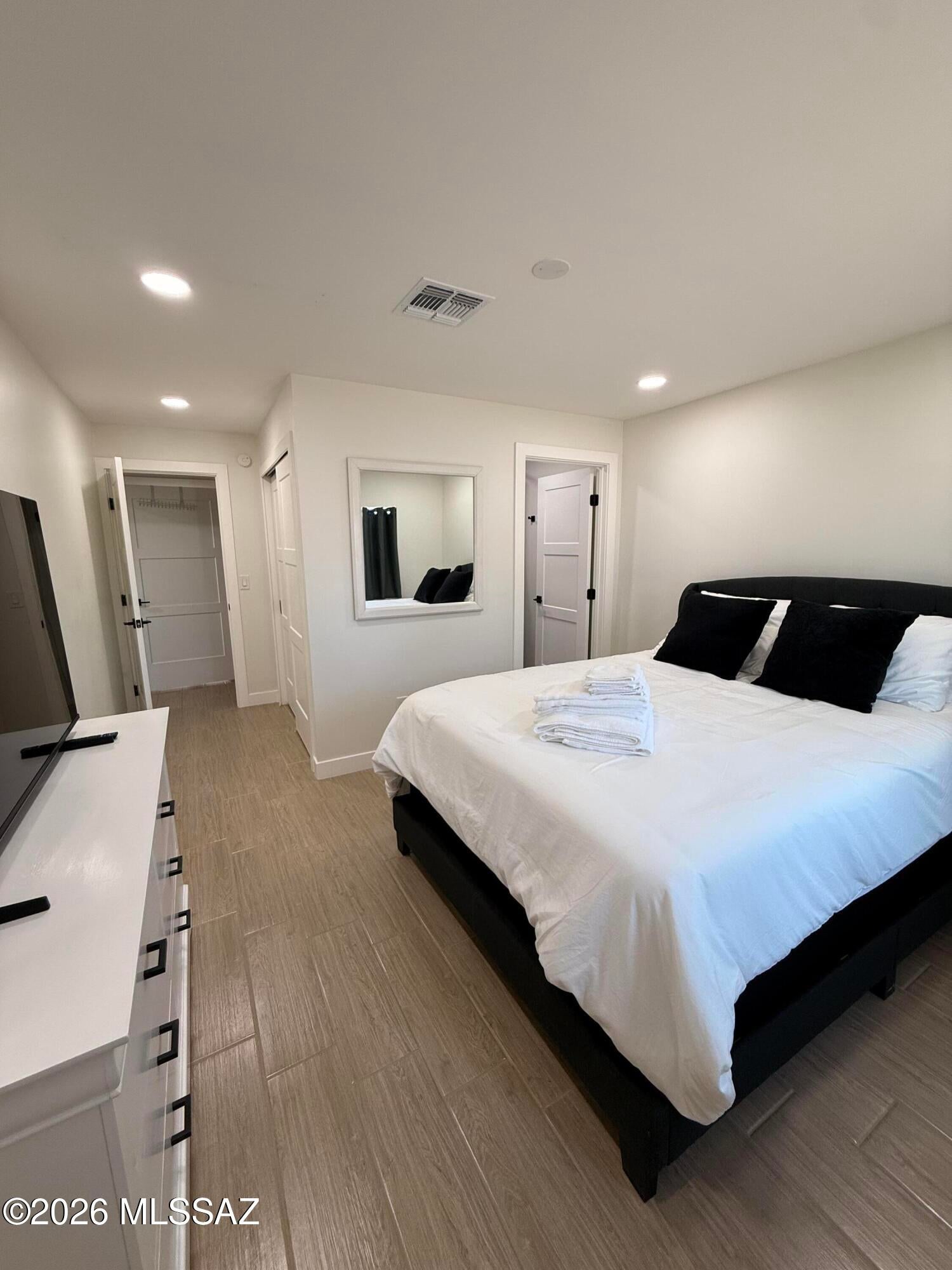 El Rio Park - Residential Lease