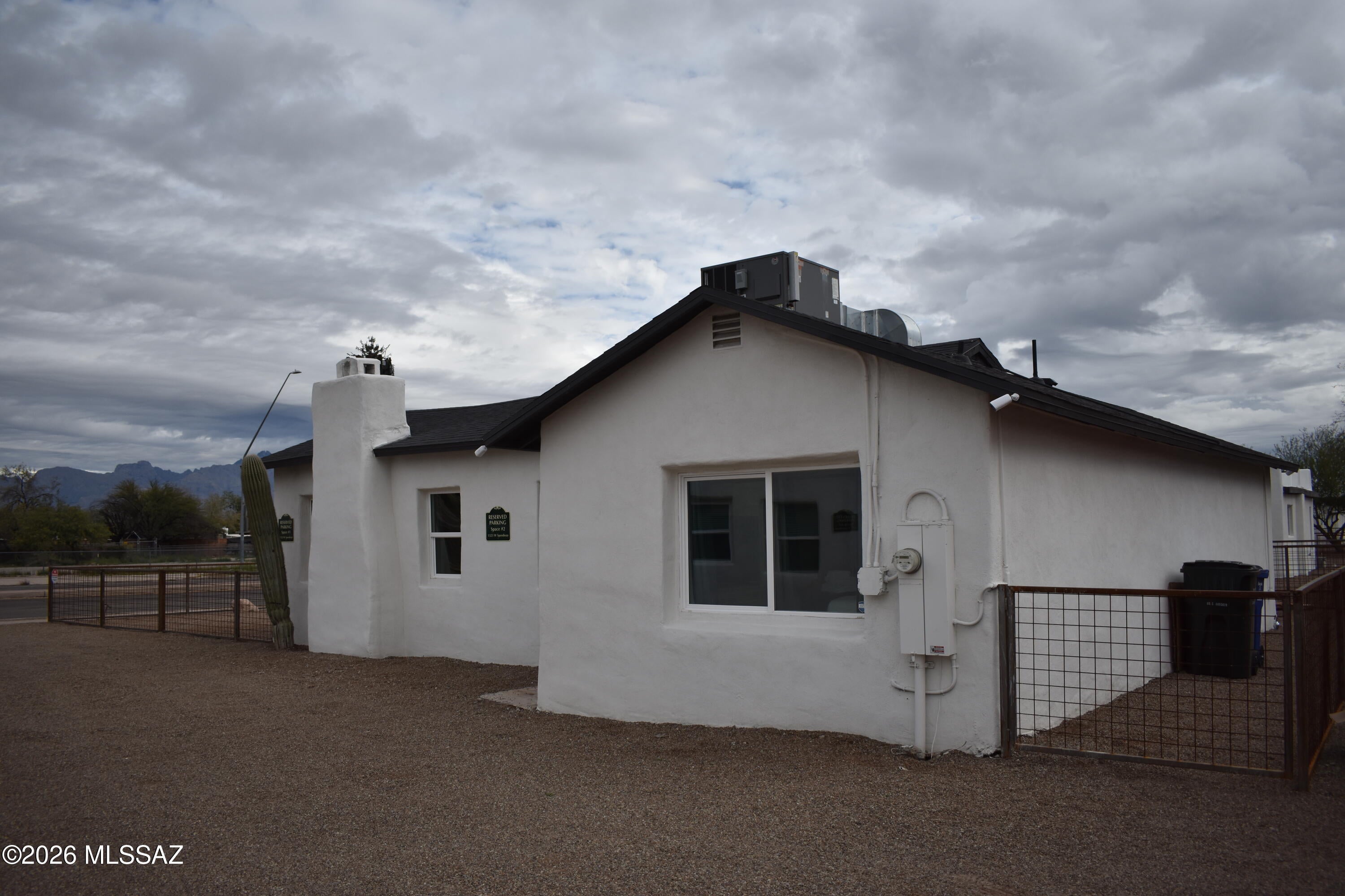 El Rio Park - Residential Lease