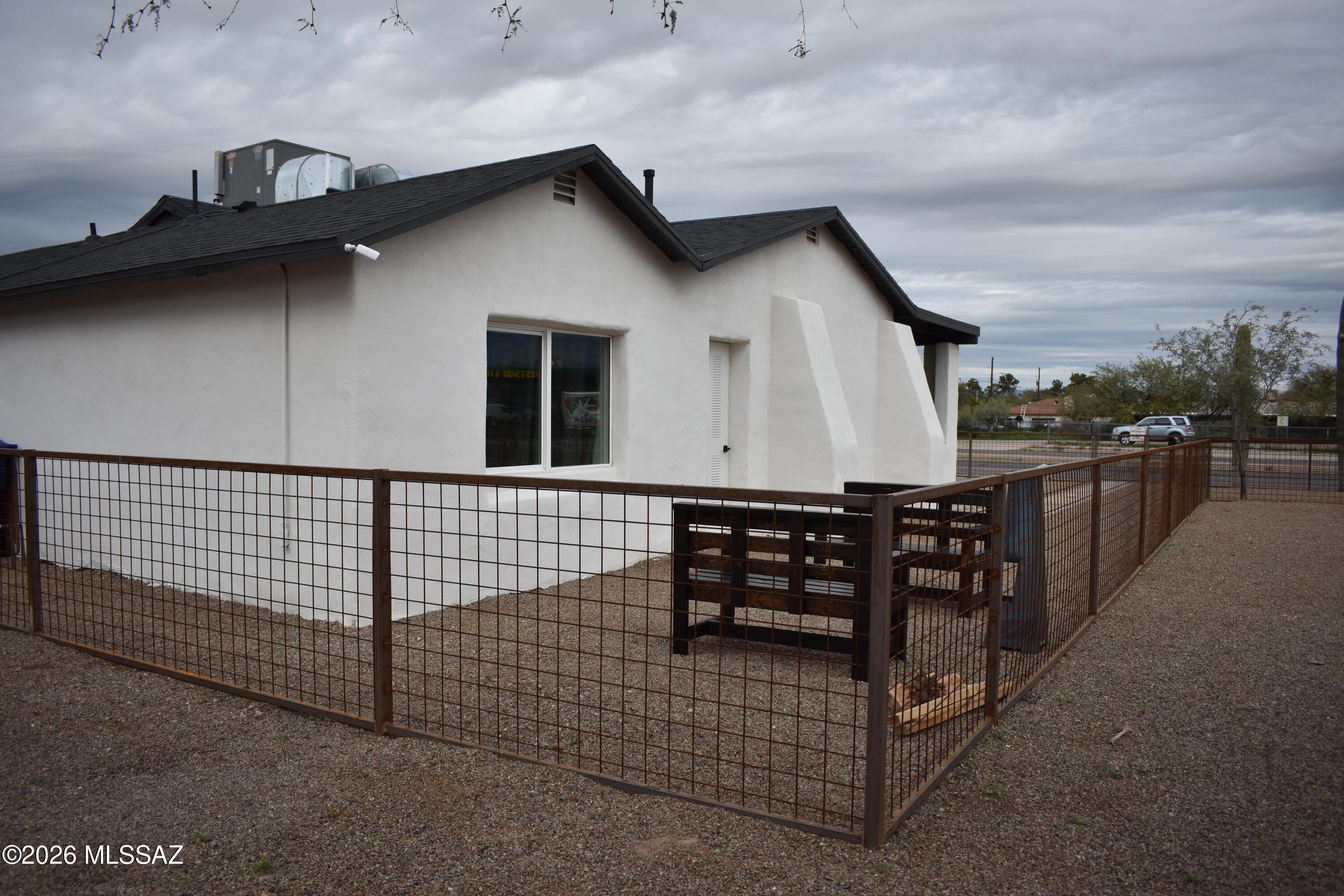 El Rio Park - Residential Lease