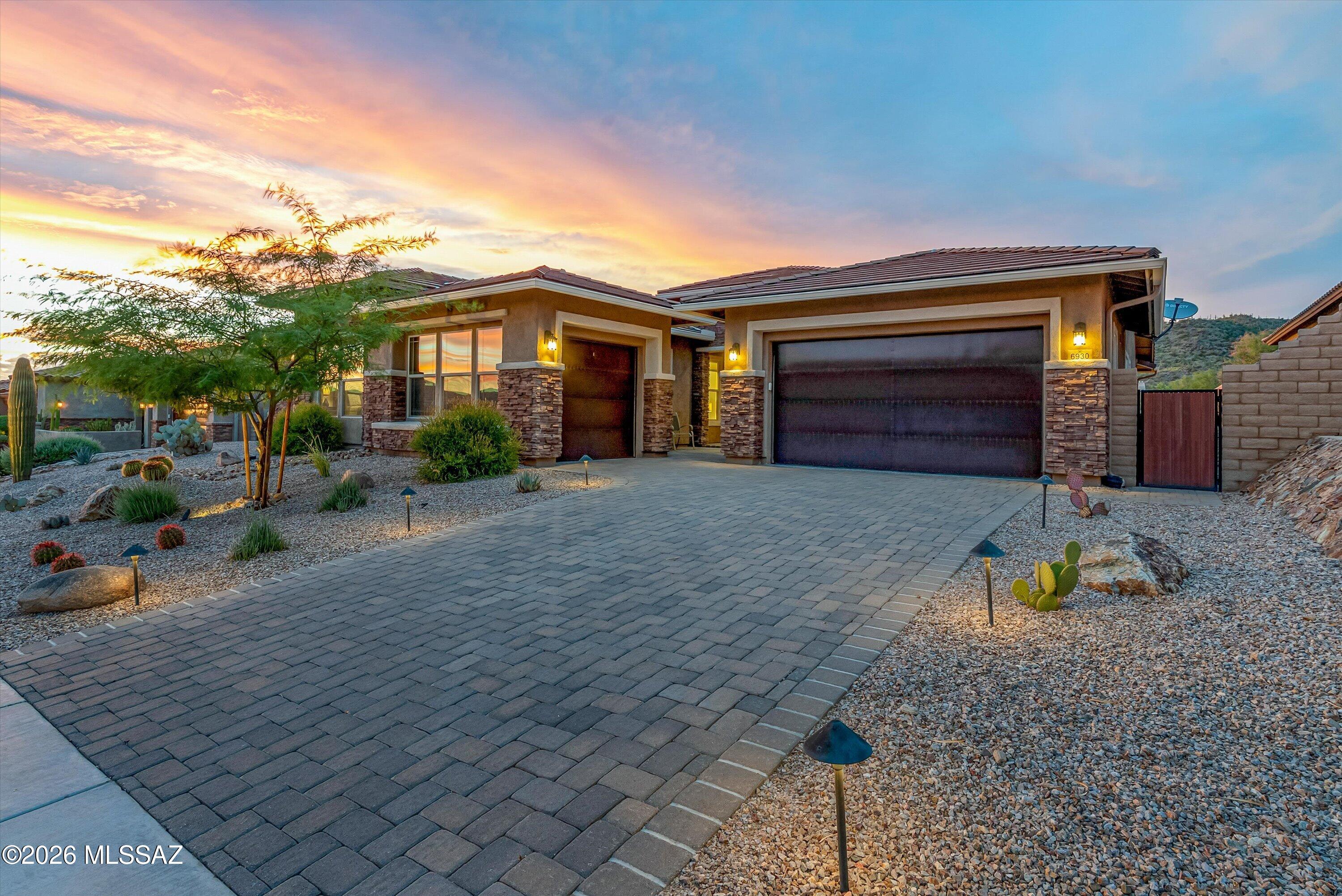 Boulder Bridge Pass II At Dove Mountain SQ20143250154 - Residential