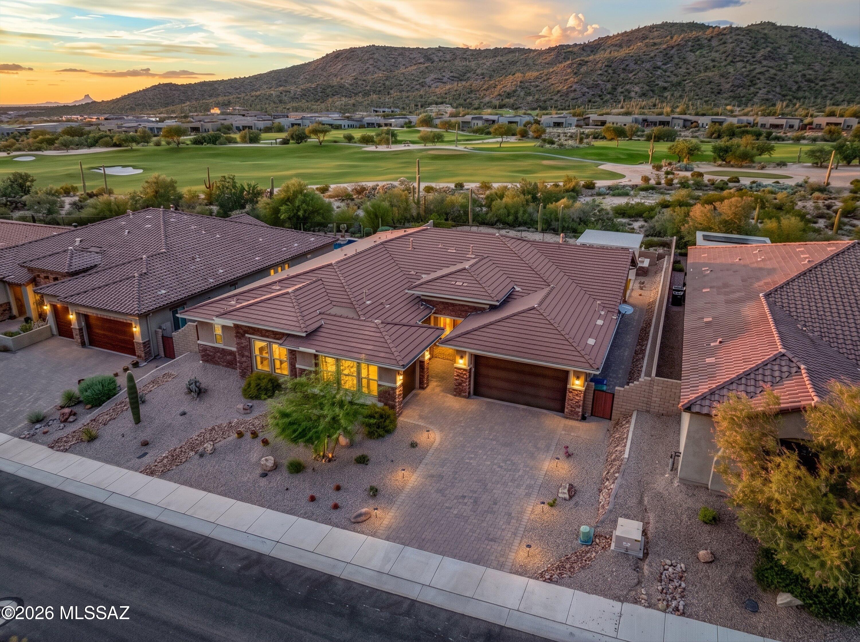 Boulder Bridge Pass II At Dove Mountain SQ20143250154 - Residential
