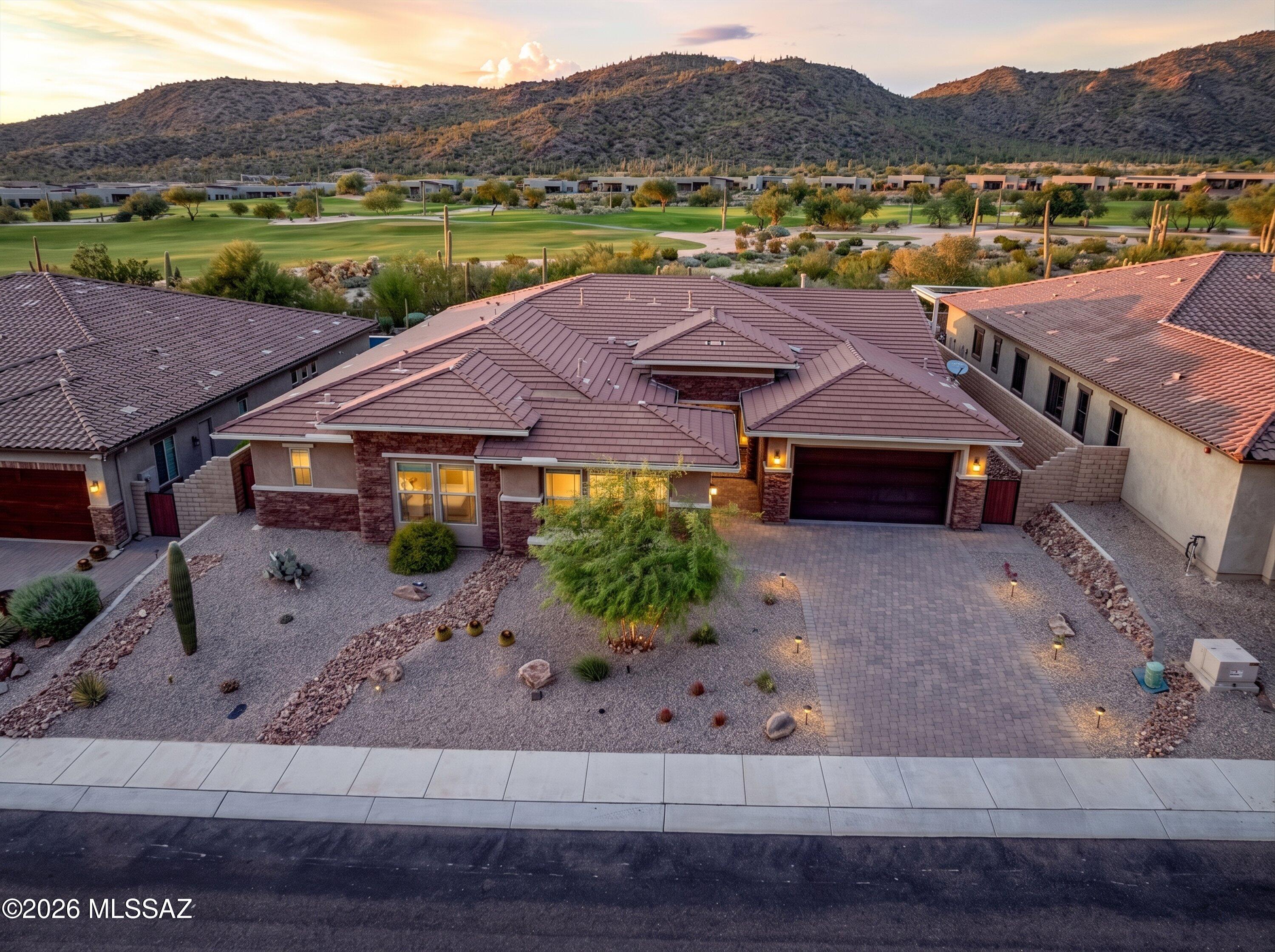 Boulder Bridge Pass II At Dove Mountain SQ20143250154 - Residential