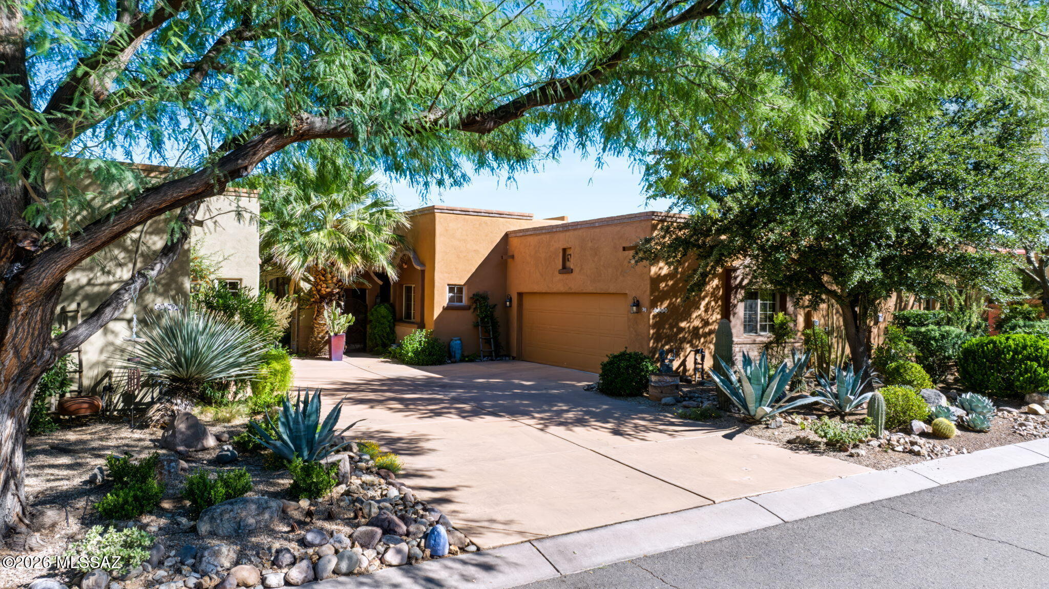 Barrio Sentinel Hill - Residential