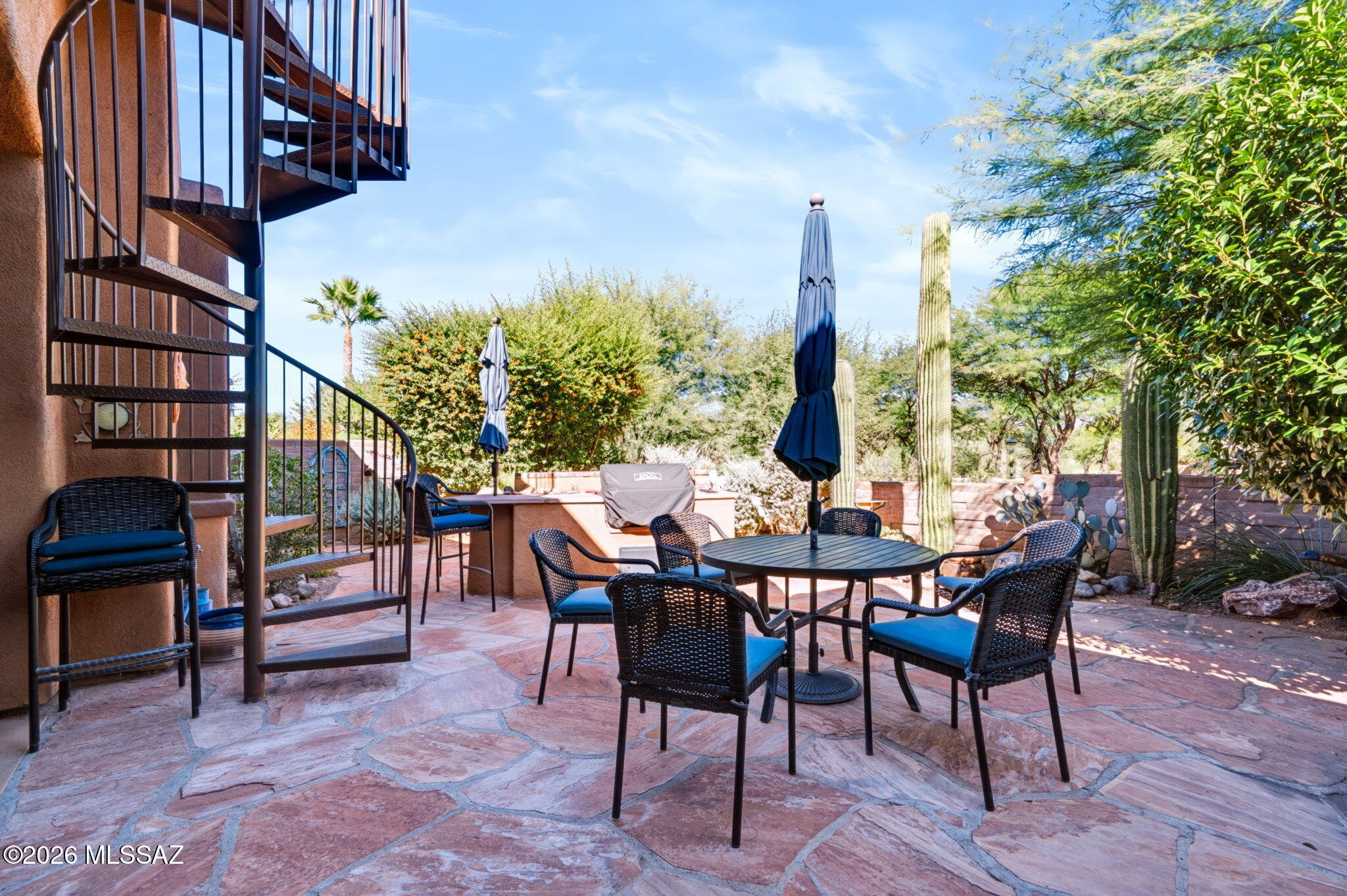 Barrio Sentinel Hill - Residential