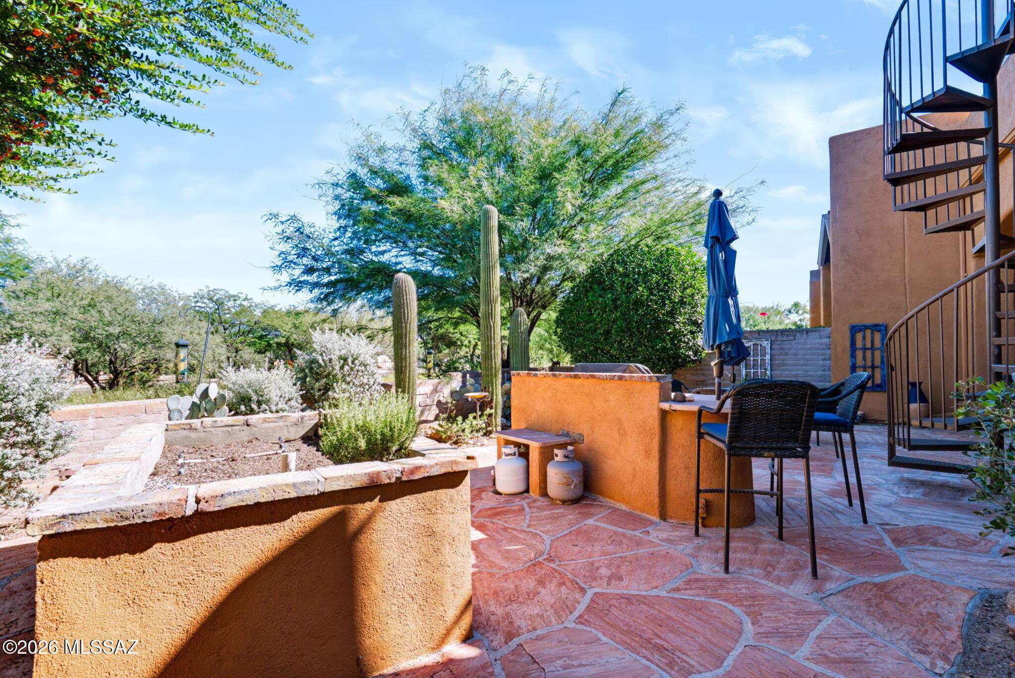 Barrio Sentinel Hill - Residential