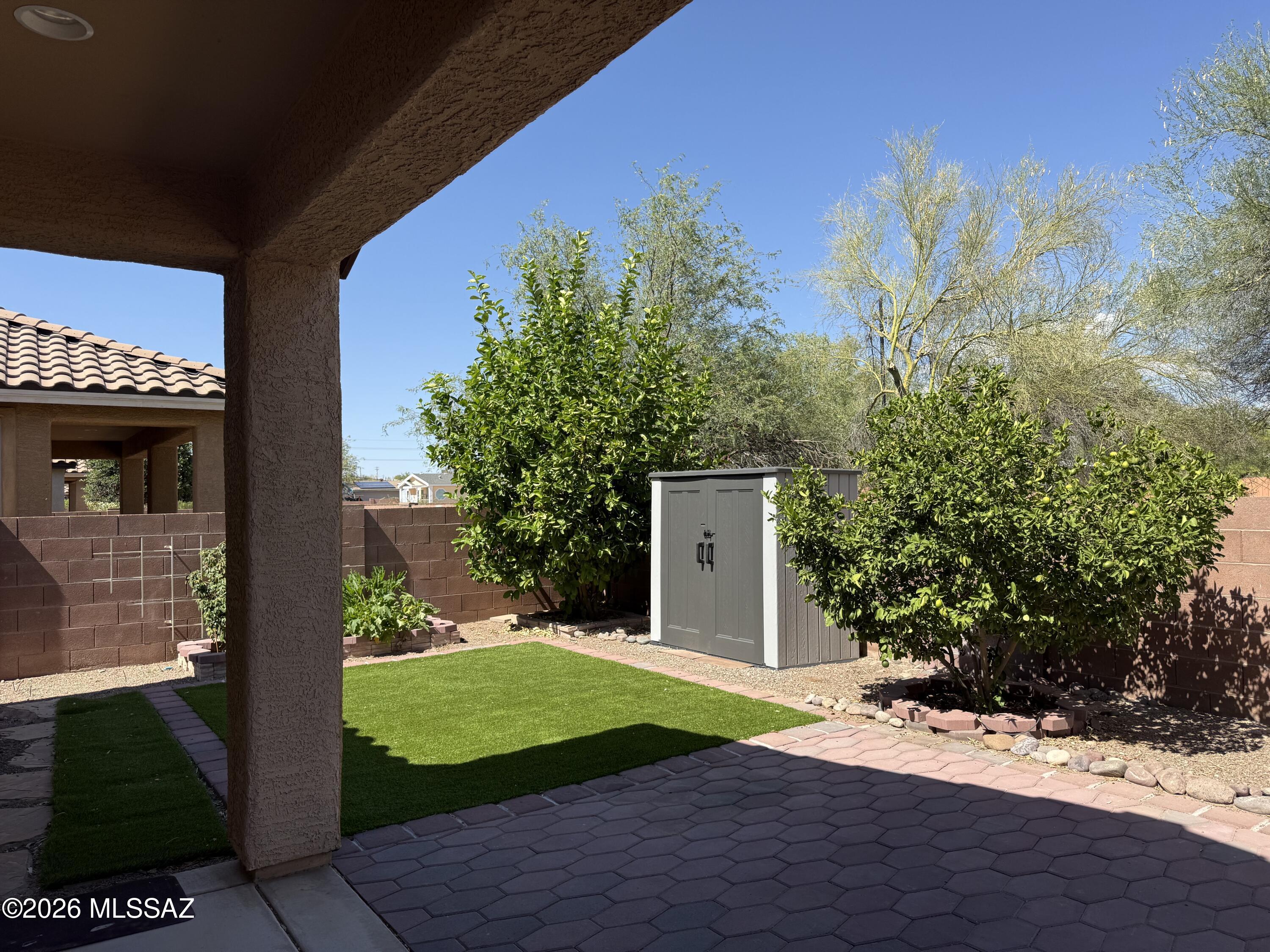 Paseo del Rio - Residential