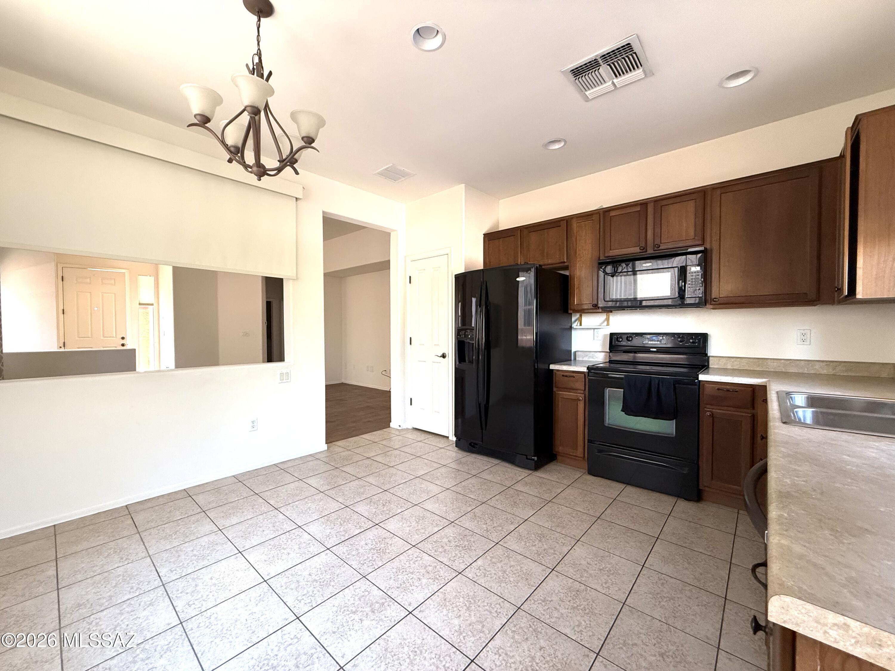 Paseo del Rio - Residential