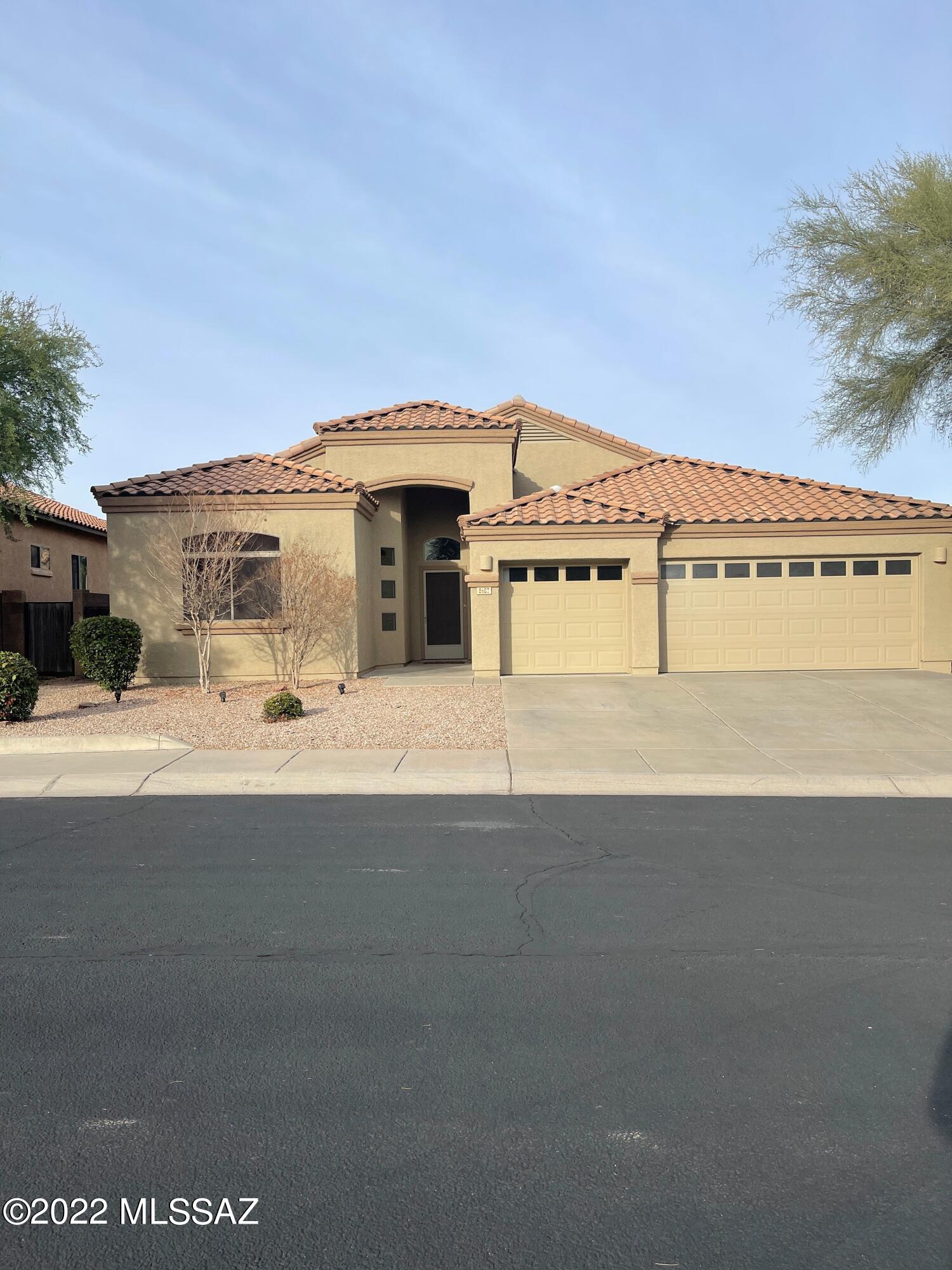 Spacious 4 bedroom, 2 bathroom with extra room that could be used for an office or den.  Wood like ceramic tile, granite countertops, stainless steel appliances and beautiful backyard with pavers and turf that accompany beautiful sunsets.