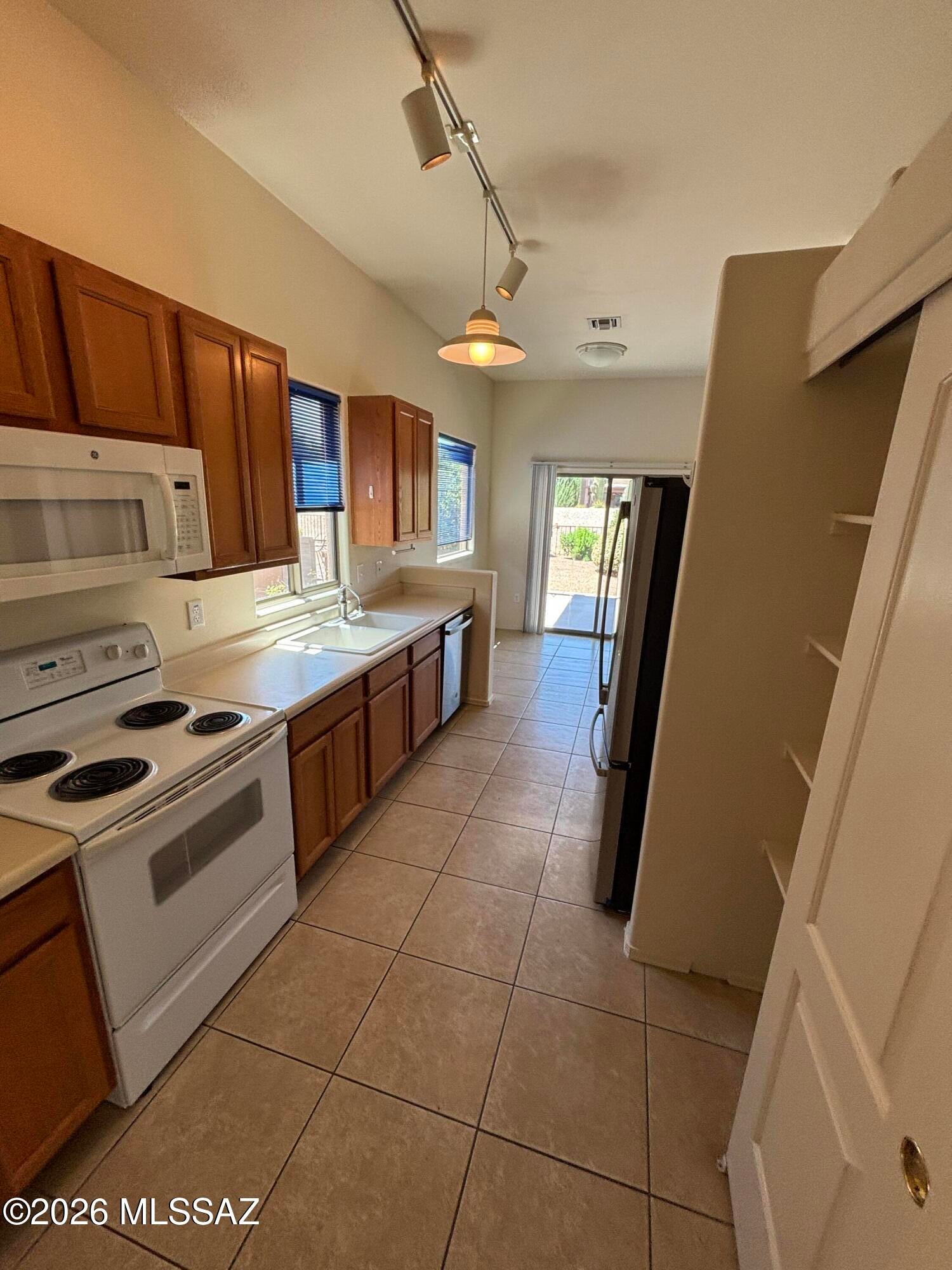 The Springs II Resubdivision - Residential Lease