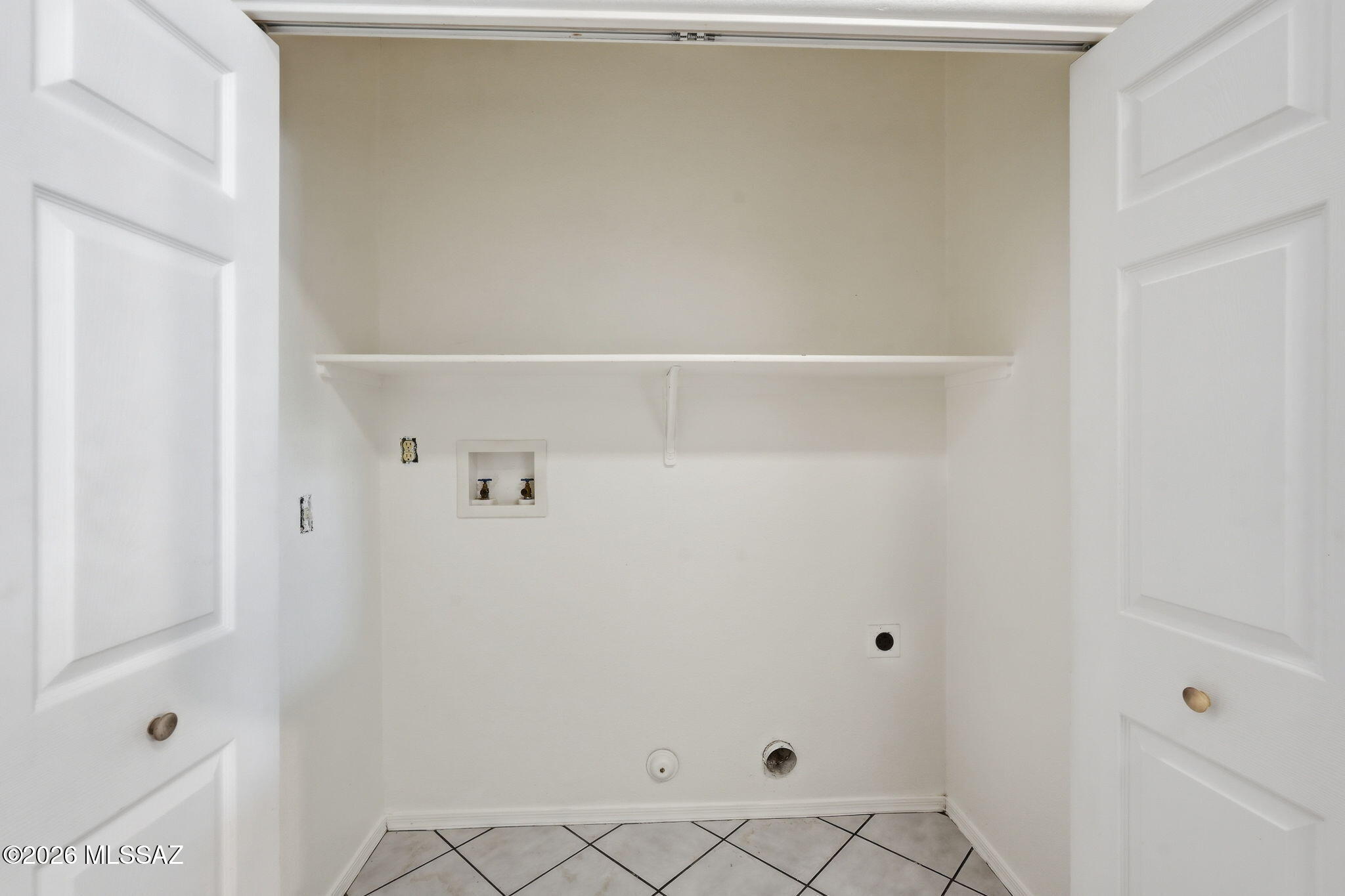 Hacienda Del Oro (1-78) - Residential