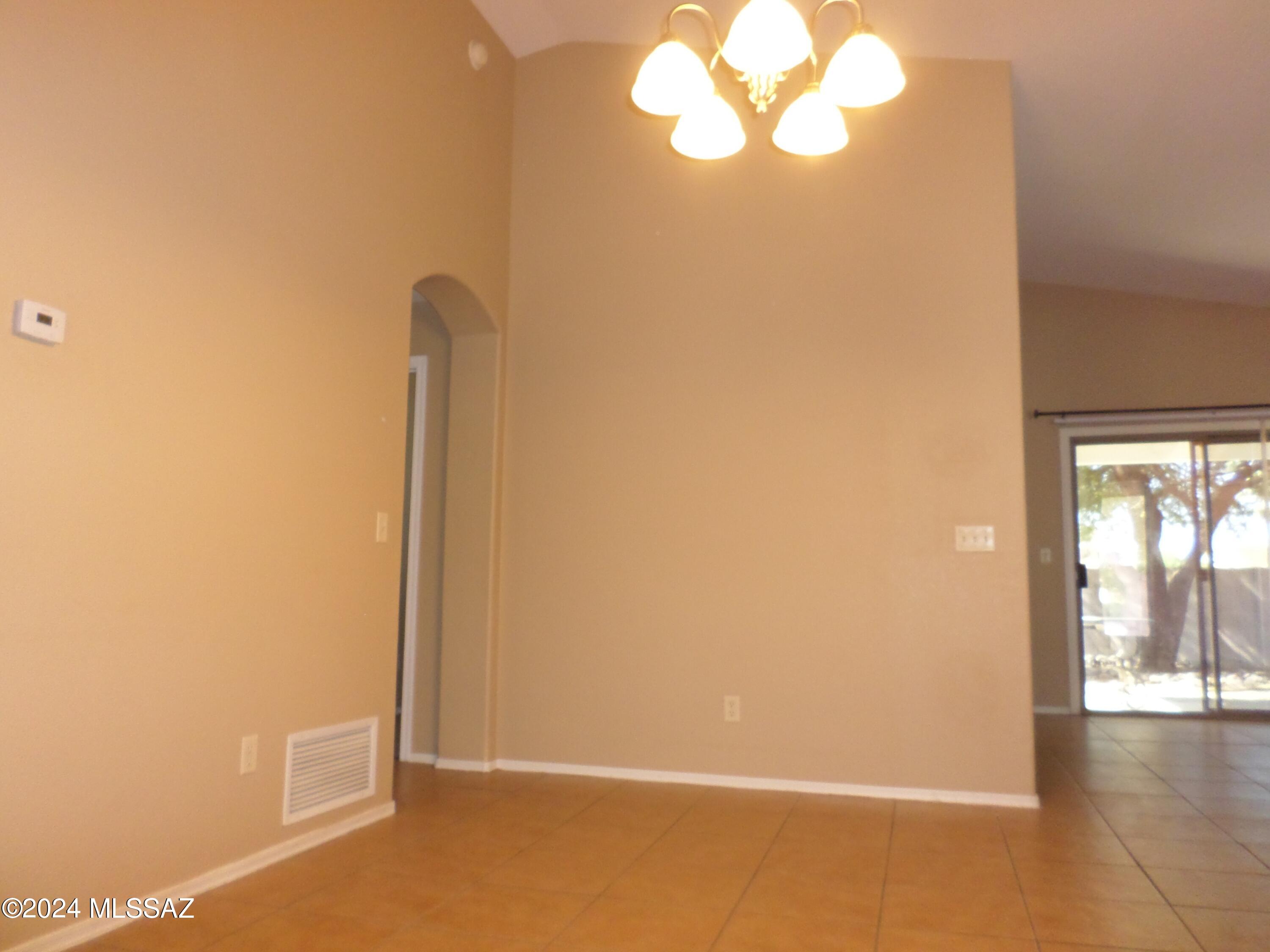 Wilmot Shadows (1-81) - Residential Lease