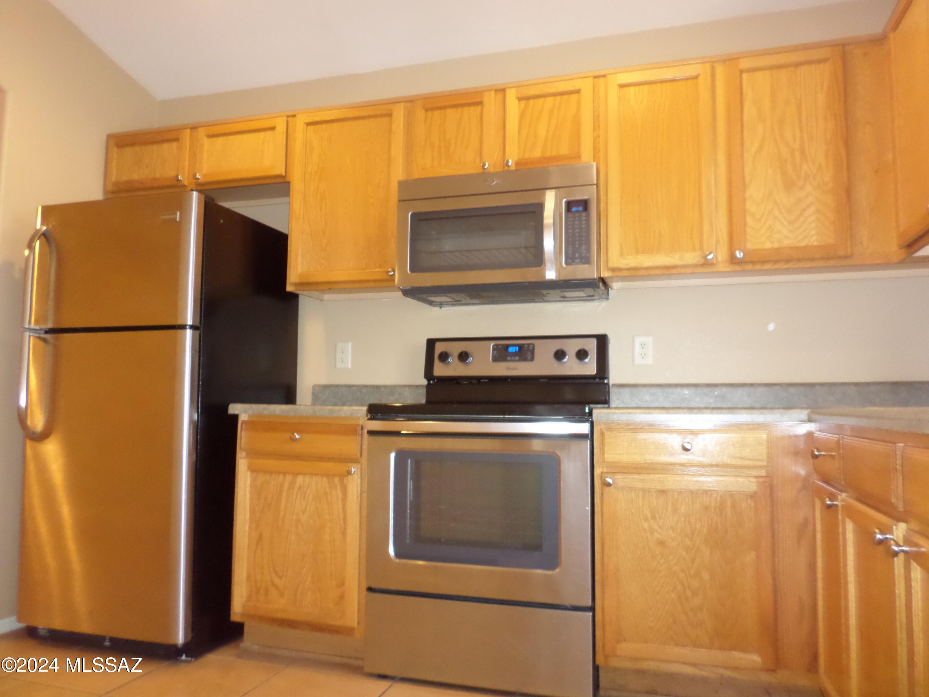 Wilmot Shadows (1-81) - Residential Lease