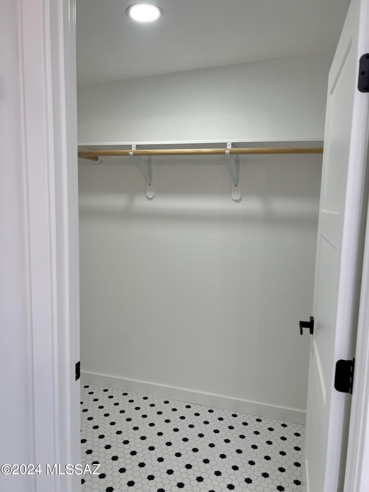 Jefferson Park Addition - Residential Lease