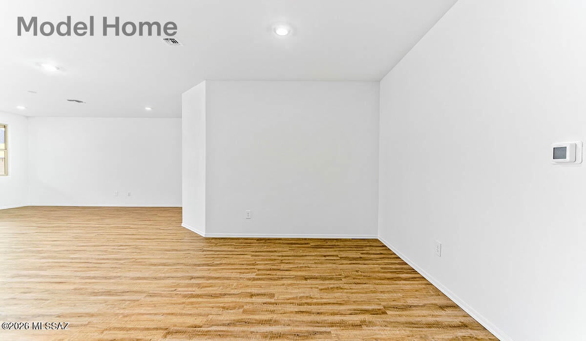 Entranda Del Toro - Residential