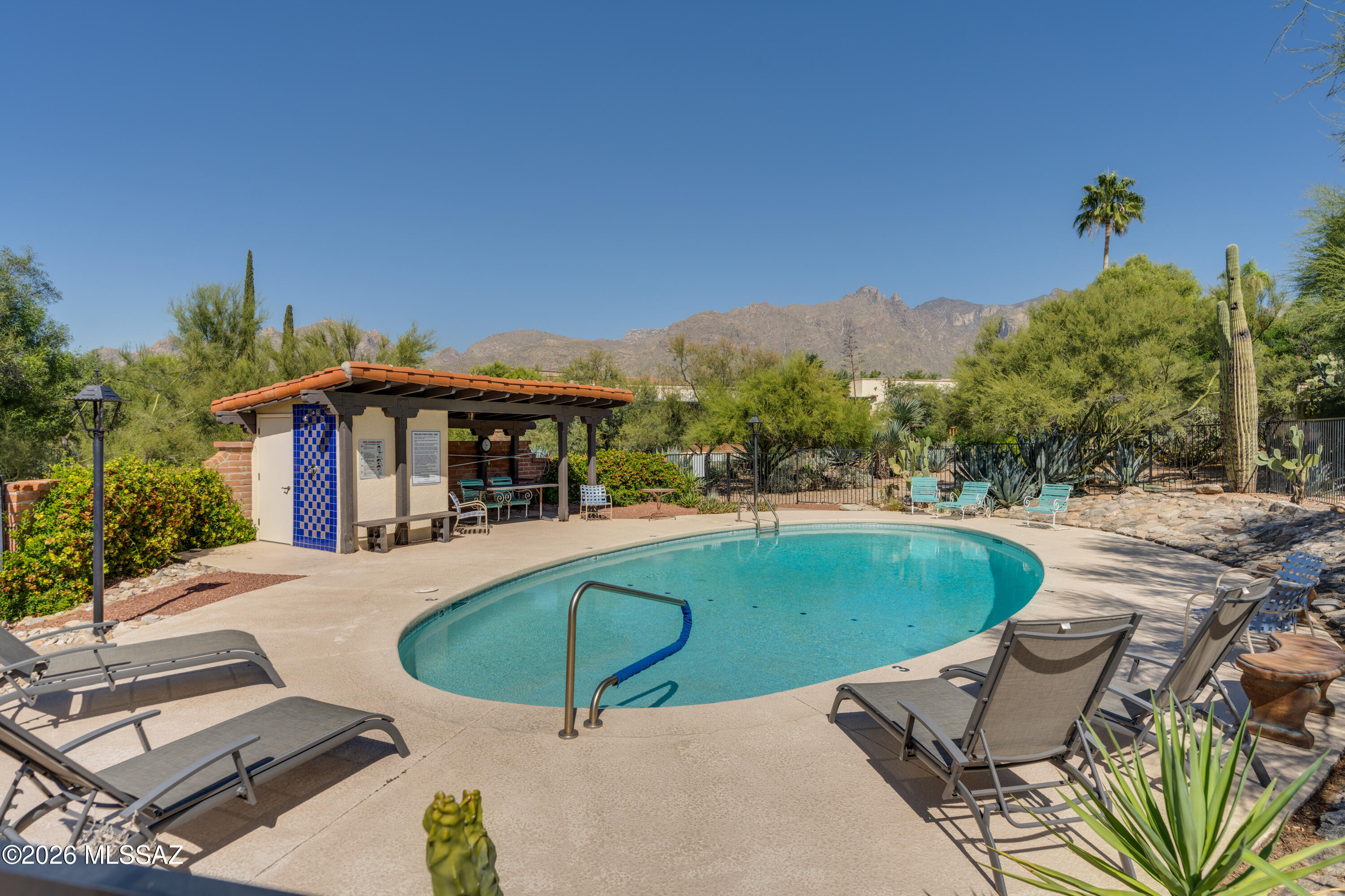 Catalina Pueblo NO.3 (89-117) - Residential