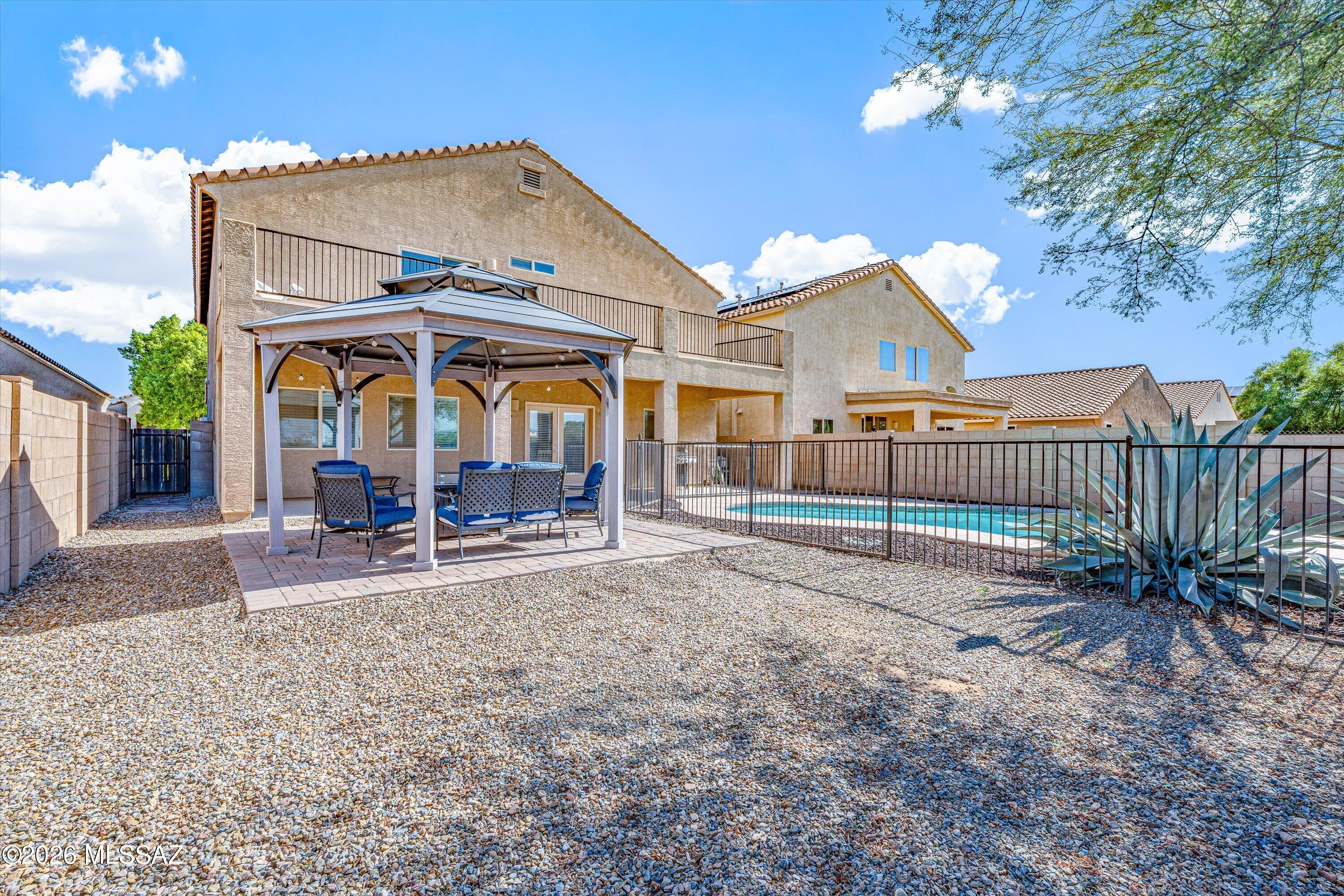 Vista Del Lago - Residential