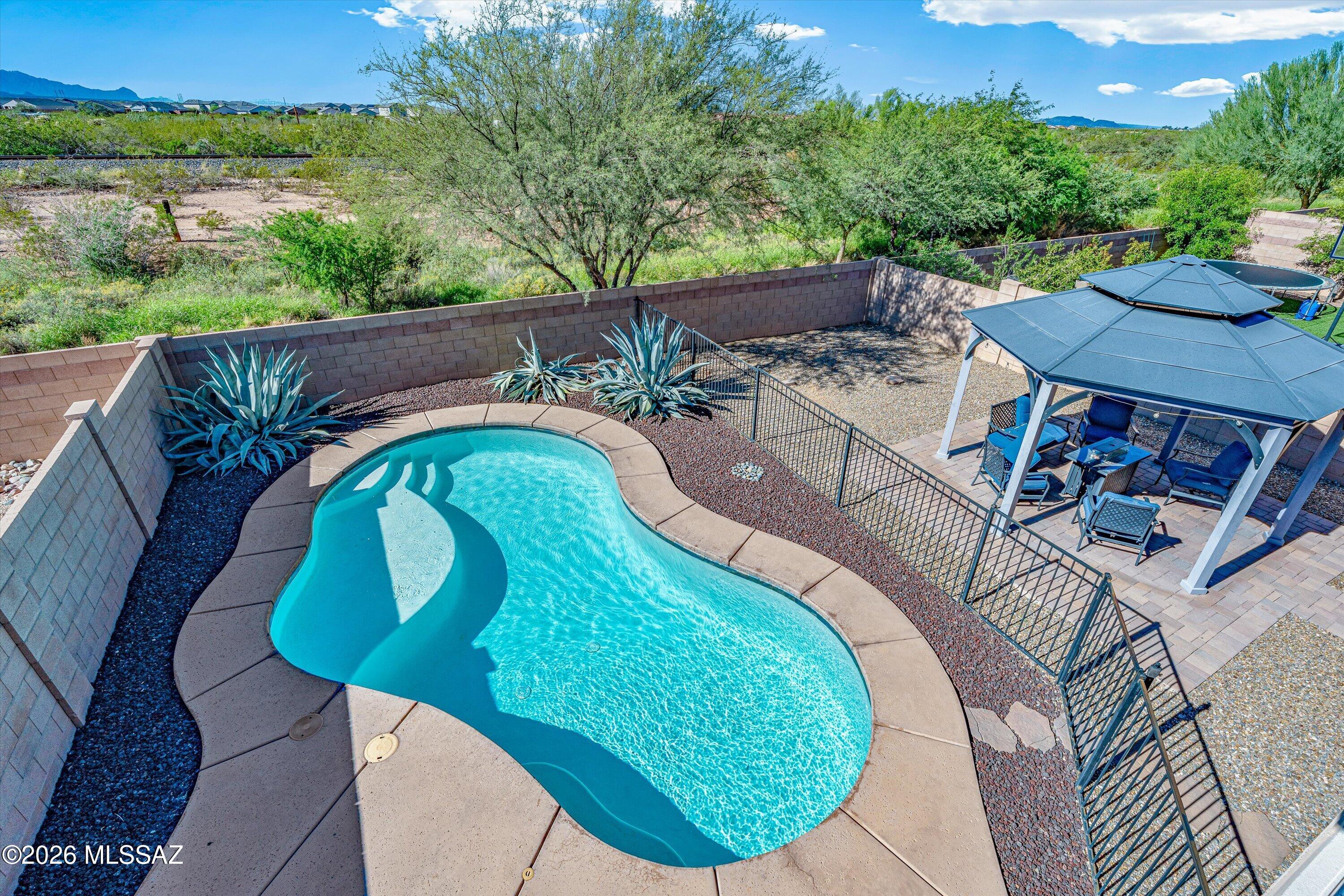 Vista Del Lago - Residential
