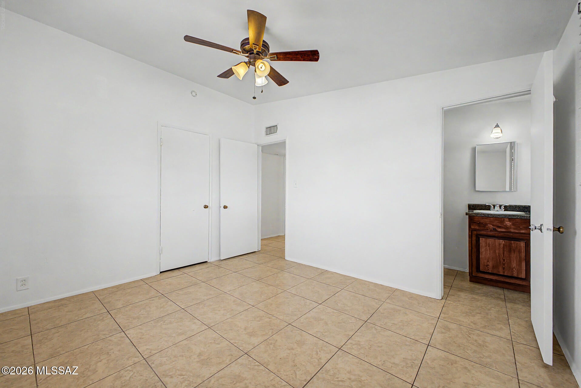 Loma Verde - Residential