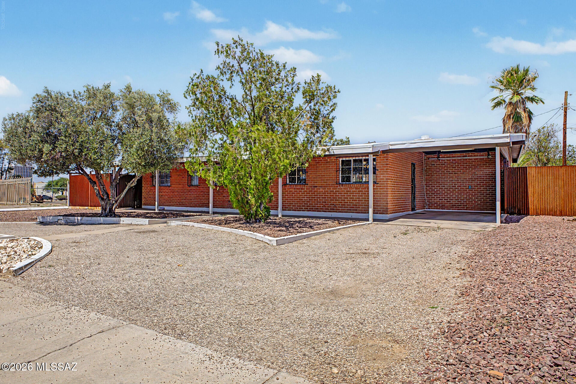 Loma Verde - Residential
