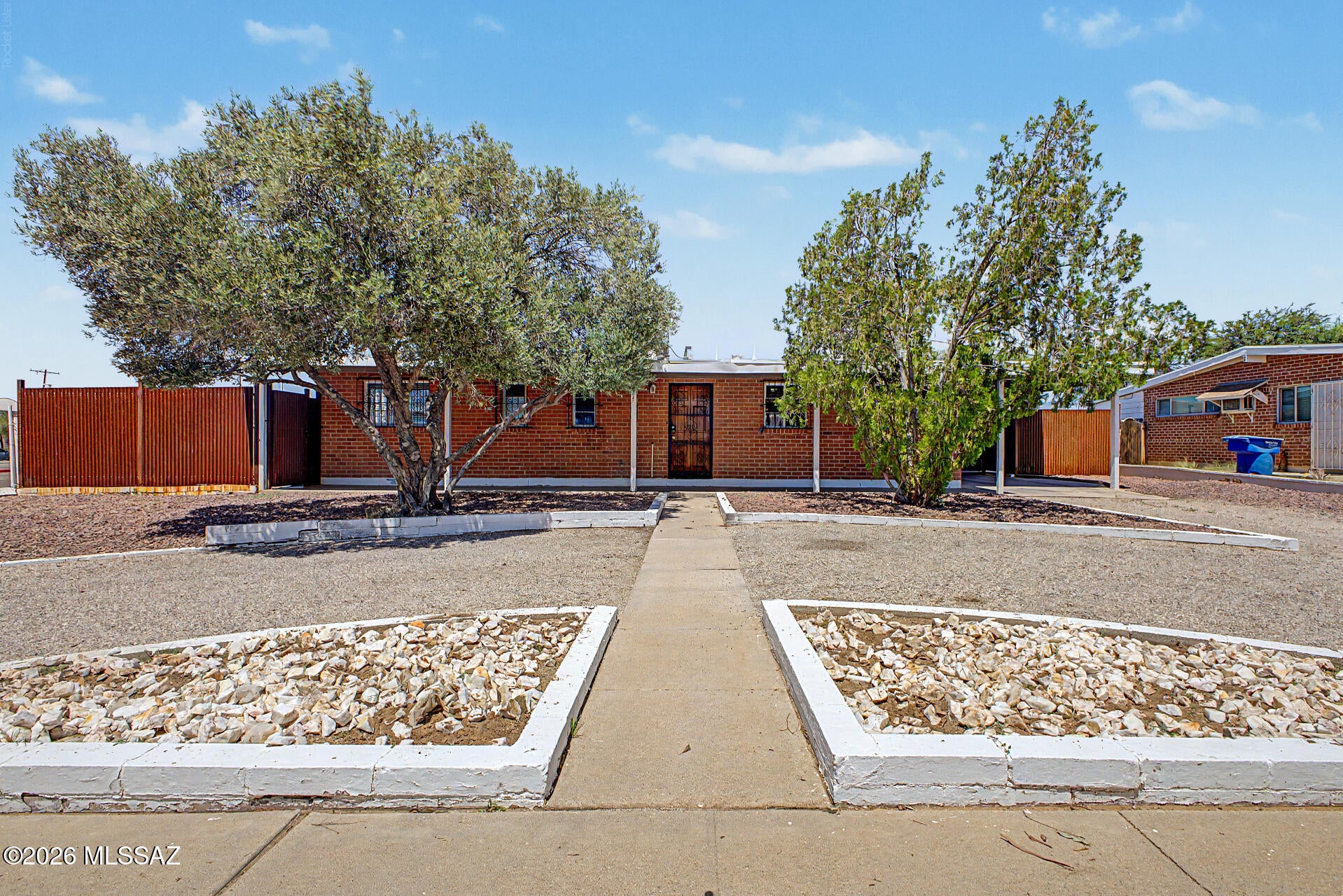Loma Verde - Residential