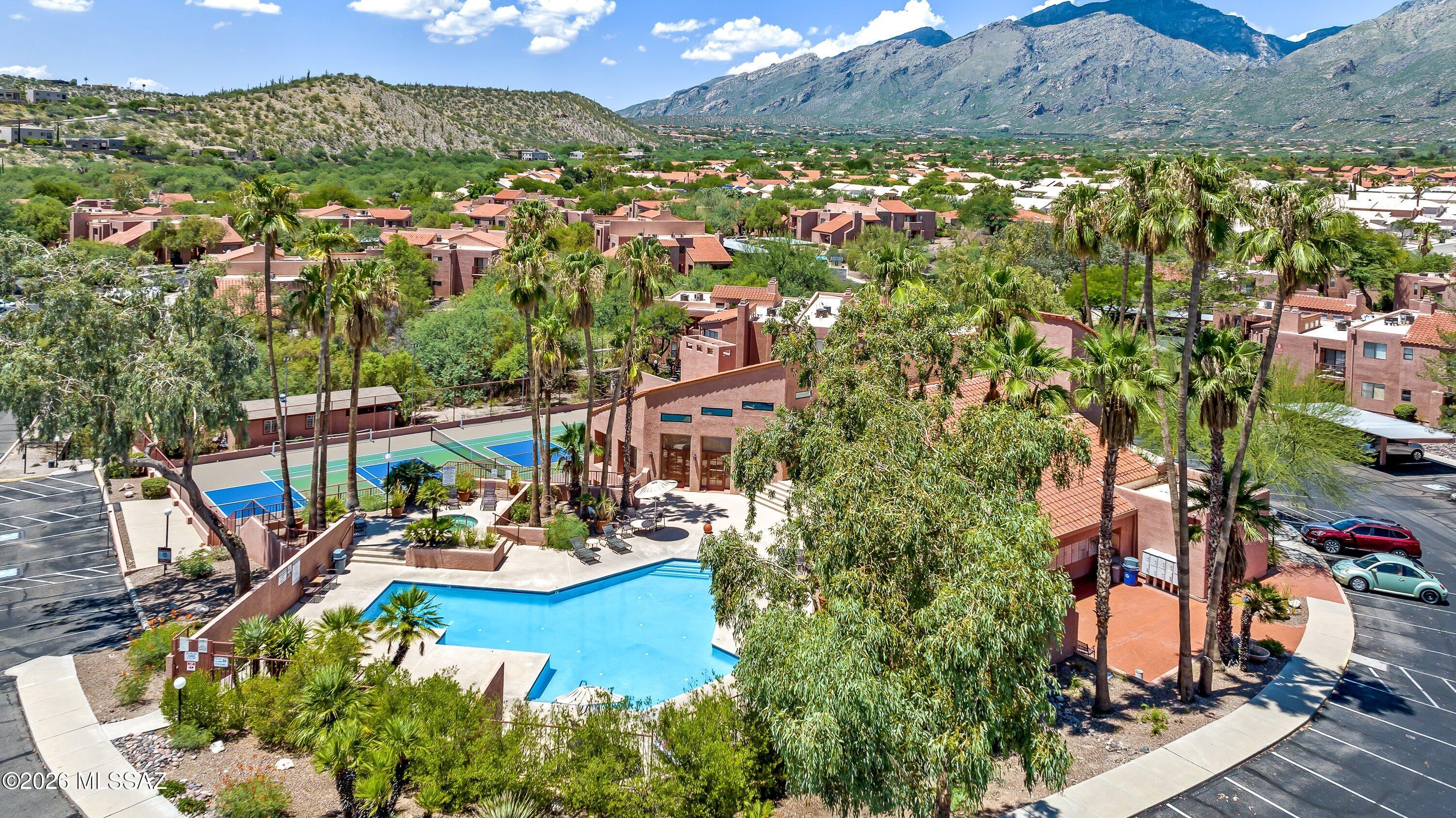 Ventana Vista Condominiums - Residential