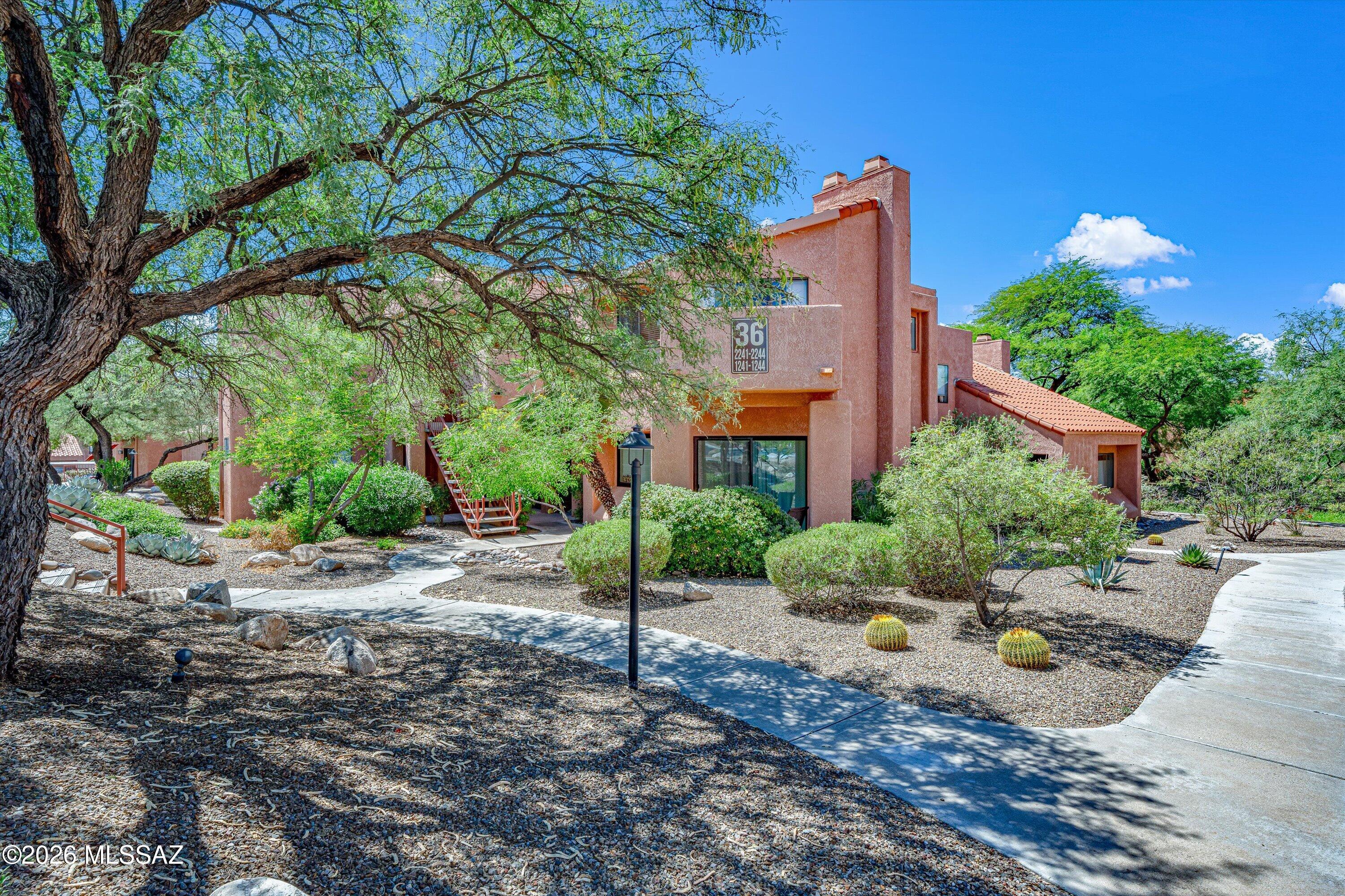 Ventana Vista Condominiums - Residential
