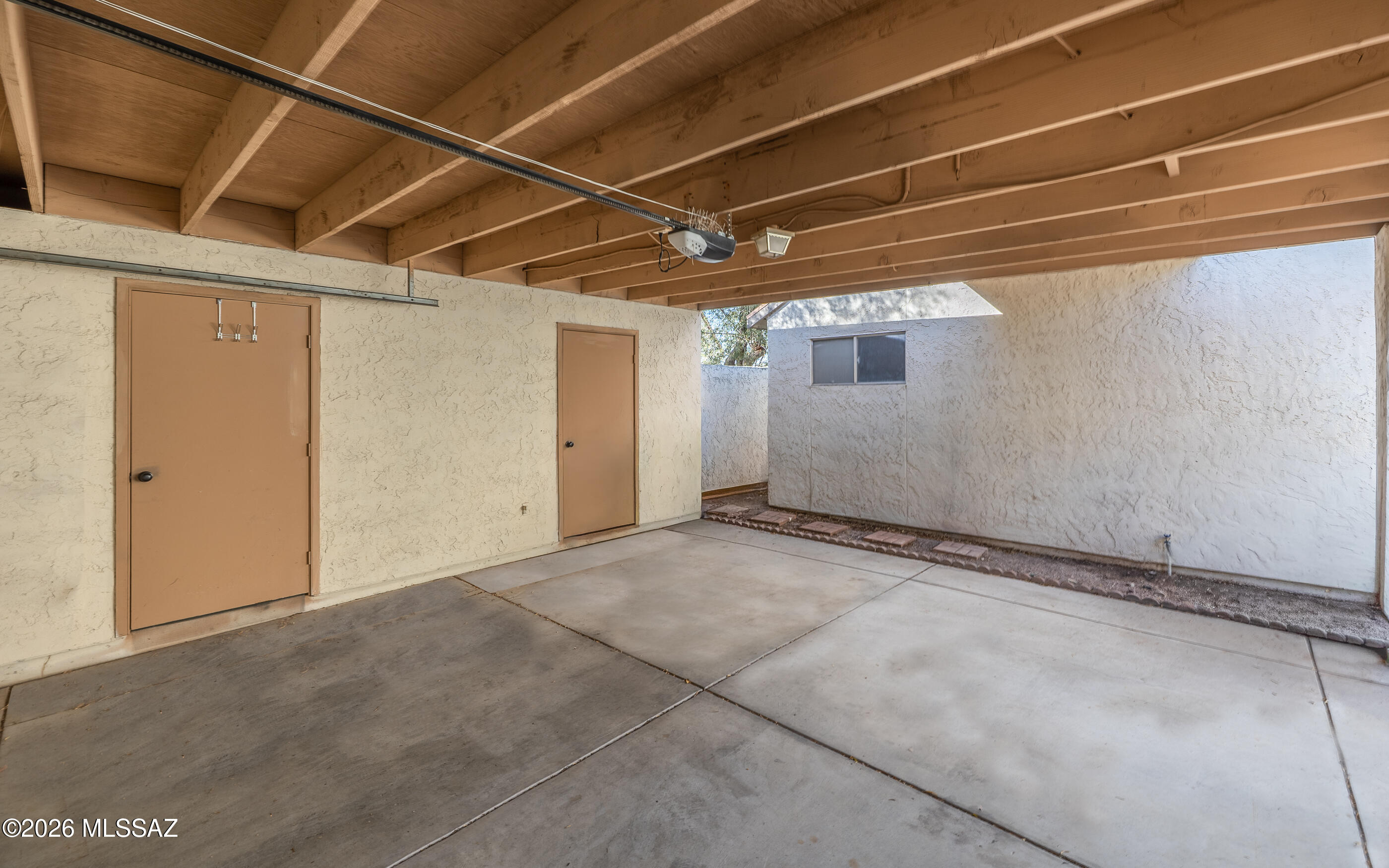 Saddlewood Villas (1-102) - Residential