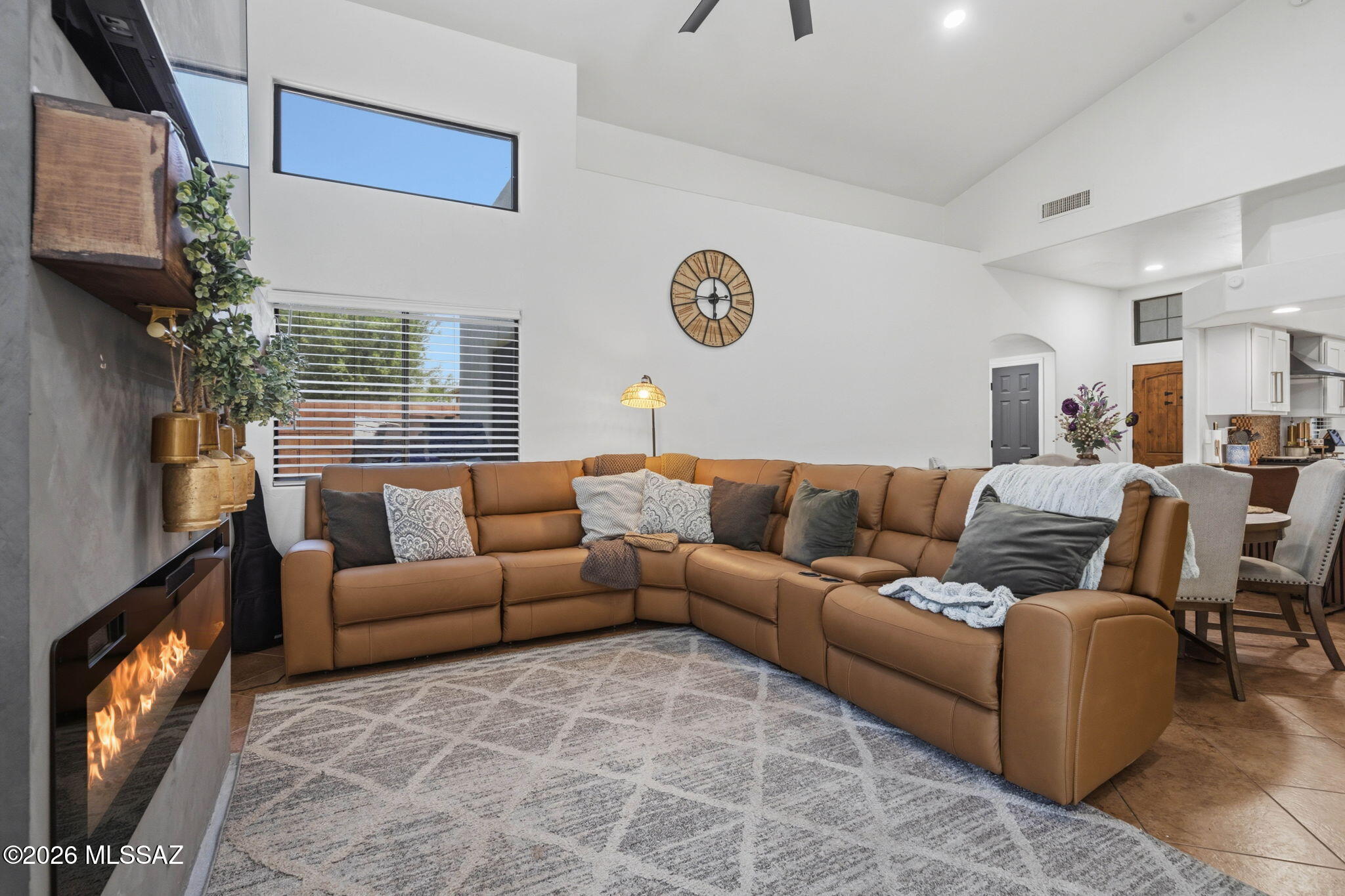 Hills On La Canada (The) - Residential
