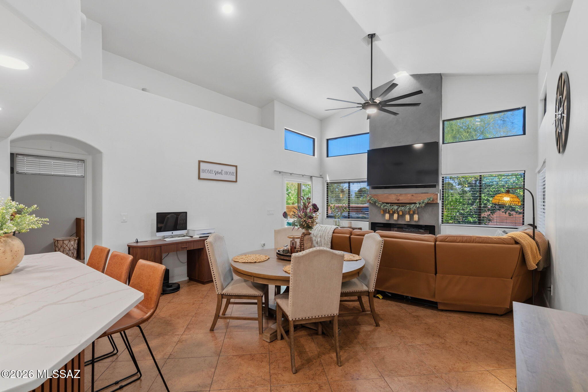 Hills On La Canada (The) - Residential