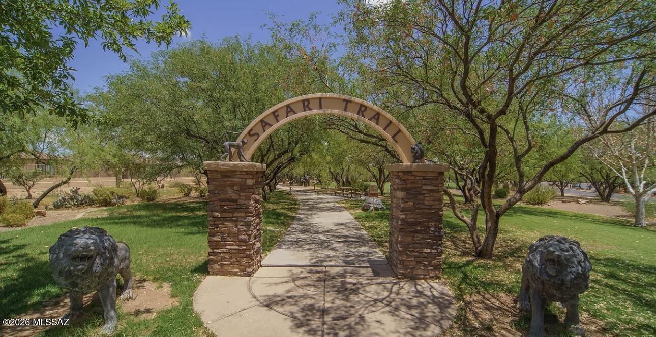 Entrada Del Pueblo - Residential