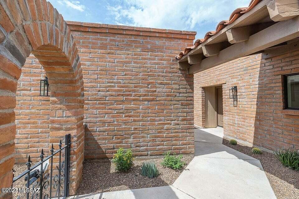 Sunrise Ridge Townhomes (1-209) - Residential Lease