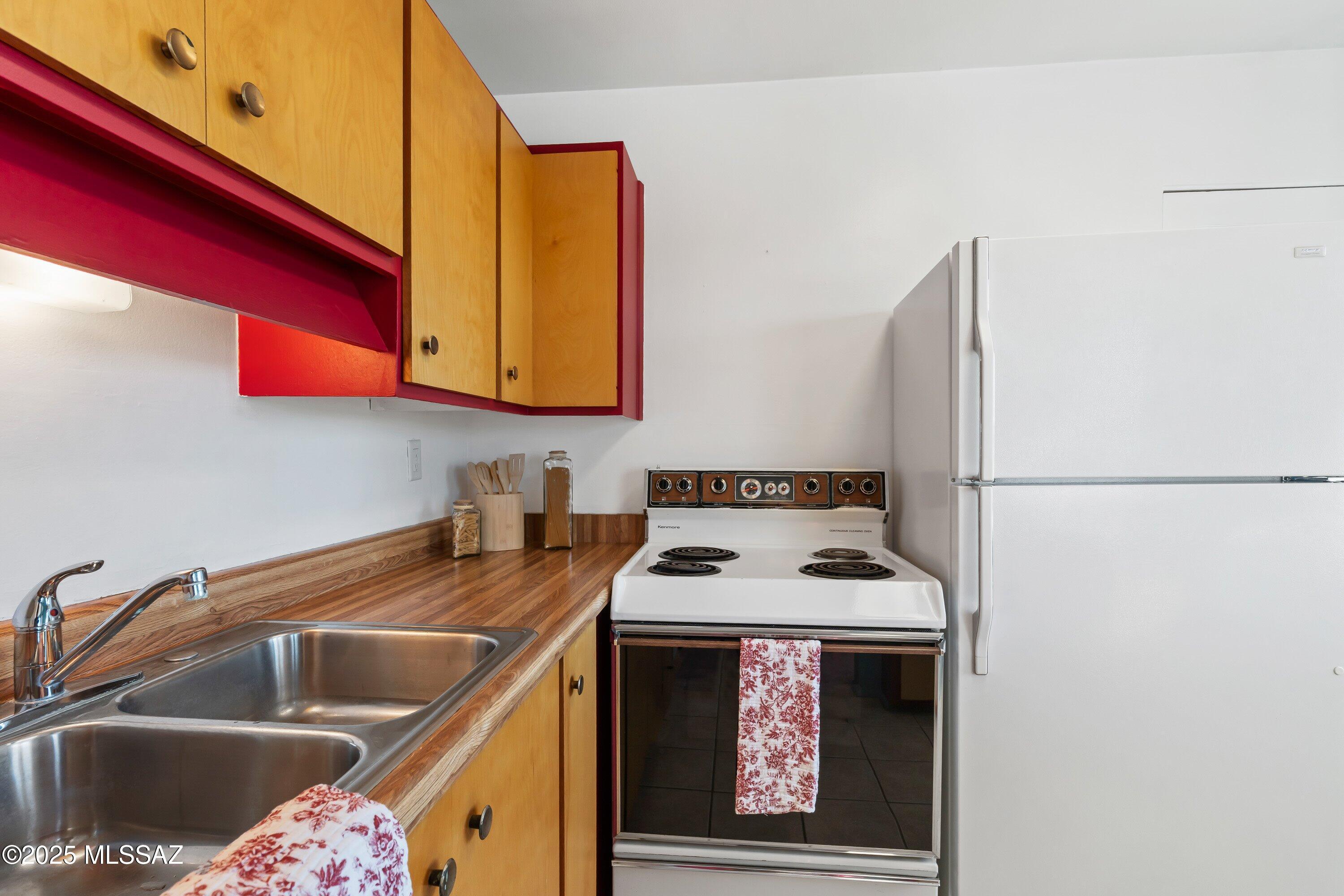 Sherwood Village Terrace (1-85) - Residential