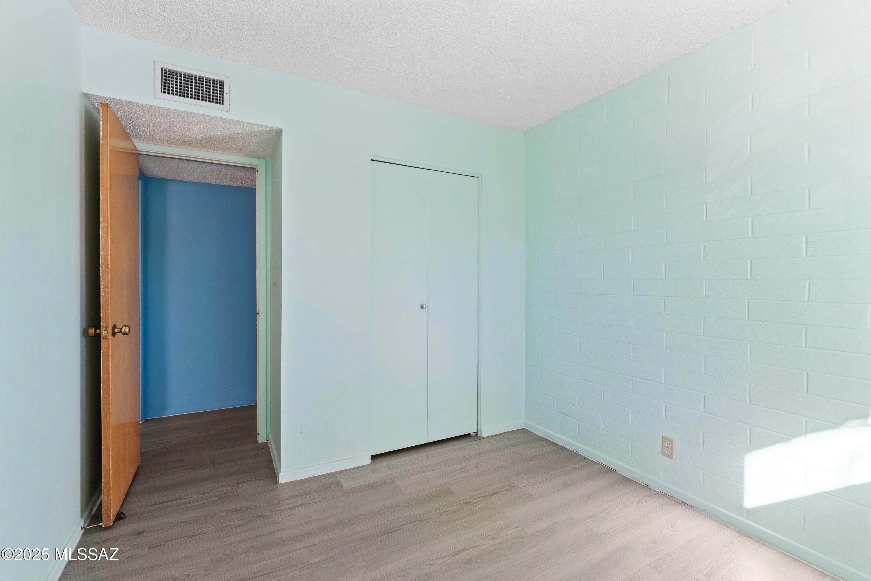 Sherwood Village Terrace (1-85) - Residential