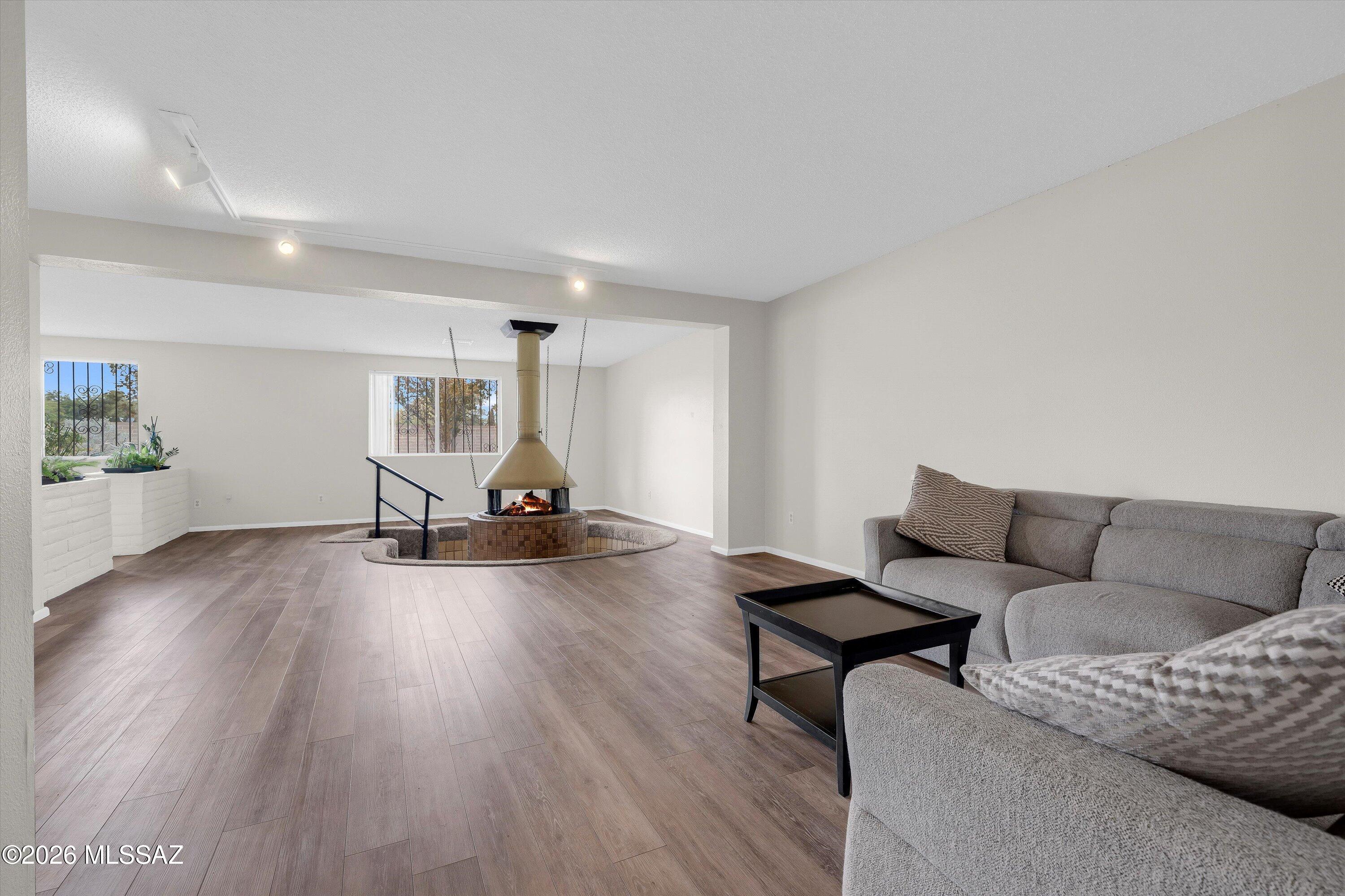 Broadway East No. 4 (1-75) Amended - Residential