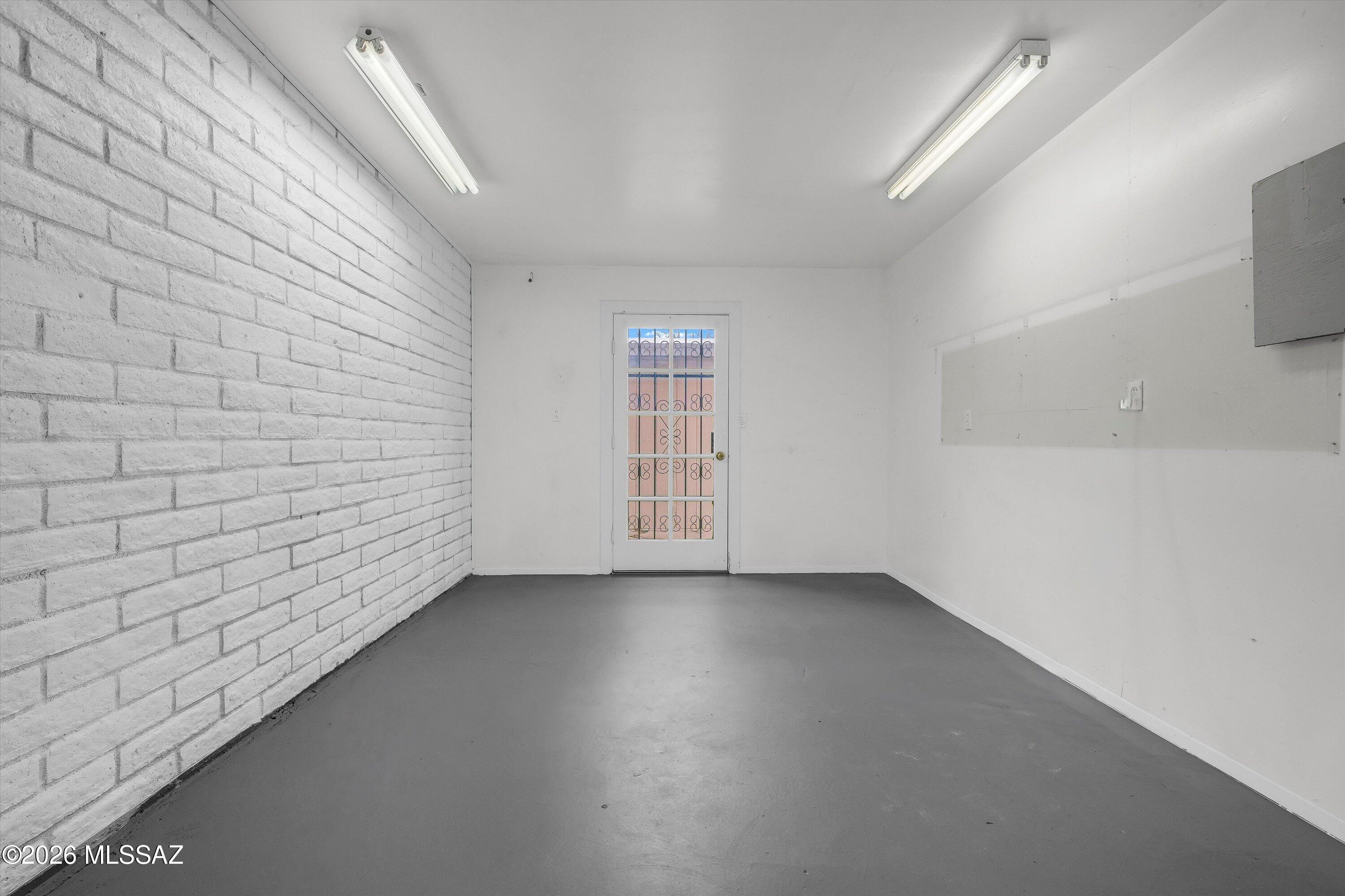 Broadway East No. 4 (1-75) Amended - Residential