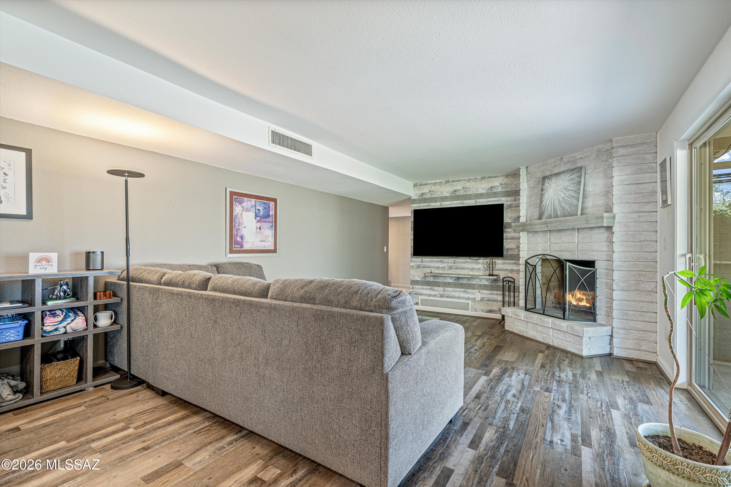 Indian Ridge Foothills NO. 2 (1-9) - Residential